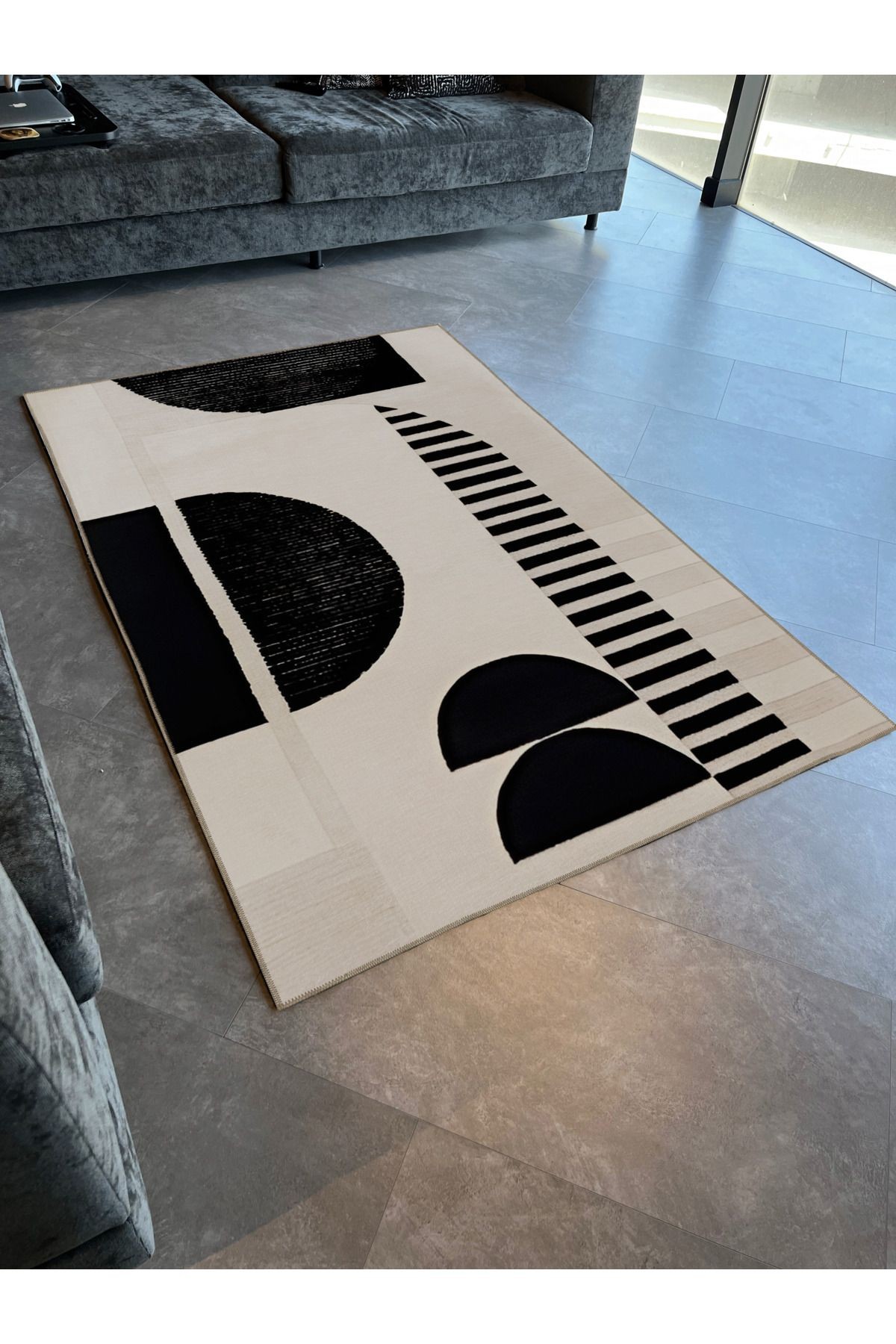 Siyah Bej Temalı Karma Geometrik Şekil Desenli Modern Dekoratif Halı 1999
