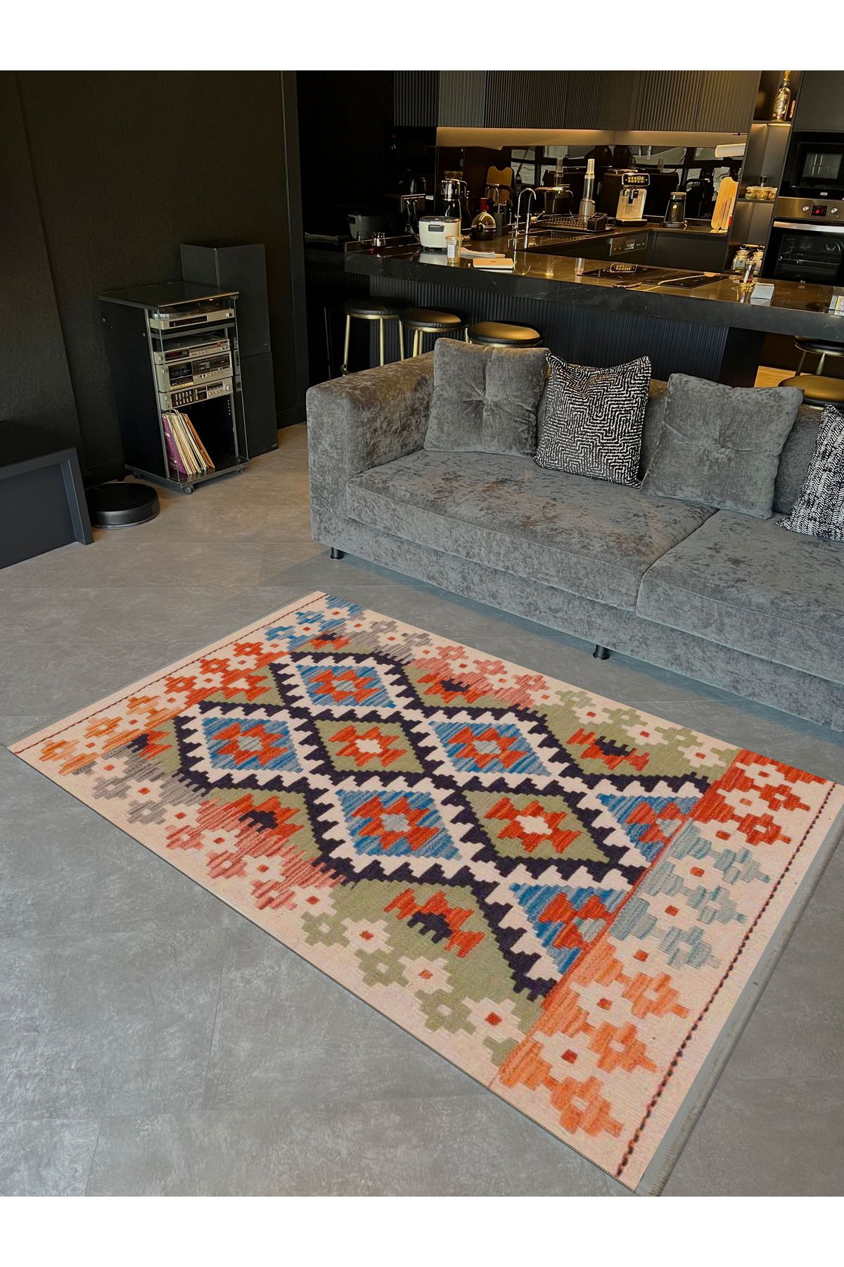 Güney Koleksiyonu Çok Renkli Geometrik Motifli ve Geleneksel Desenli Vintage Dekoratif Halı 46