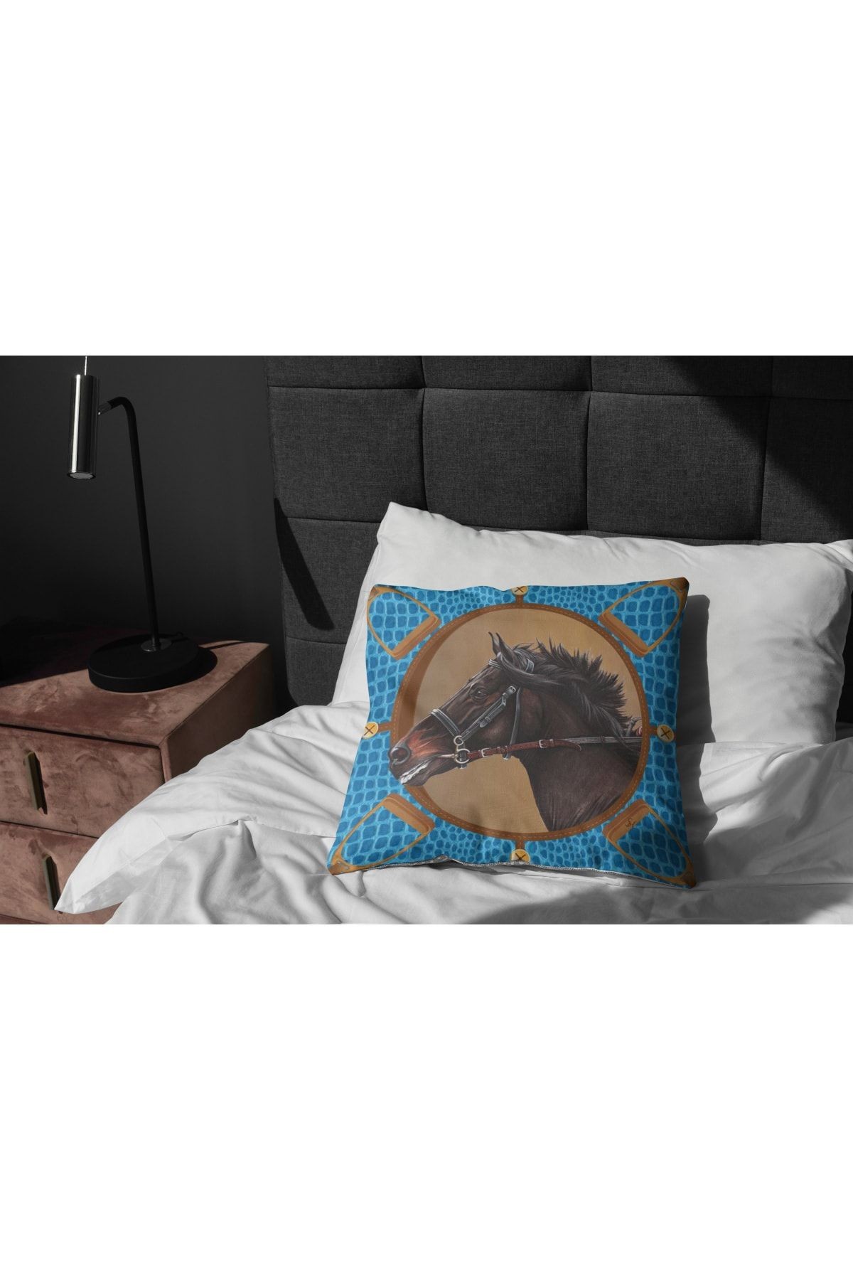 Kırlent Mavi Kahve Rengi At Ve Binicilik Temalı Pillow46