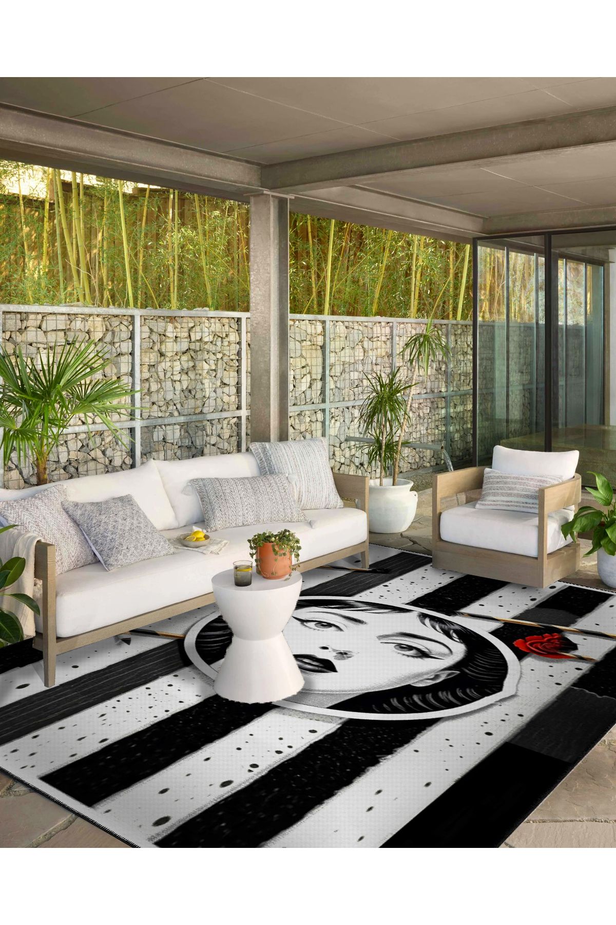 Siyah Beyaz Çizgi Temalı Yüz ve Kalem Desenli Dokuma Taban Halı ve Yıkanabilir Halı miraface06