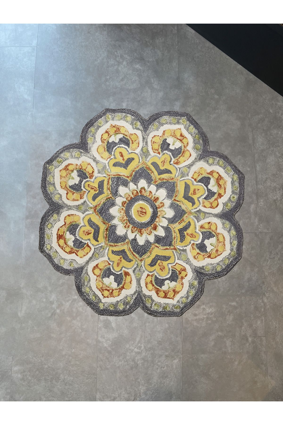 Sarı Mavi Temalı Çok Renkli Geleneksel Motif Desen Vintage Dokuma Taban Yuvarlak Dekoratif Halı 2105