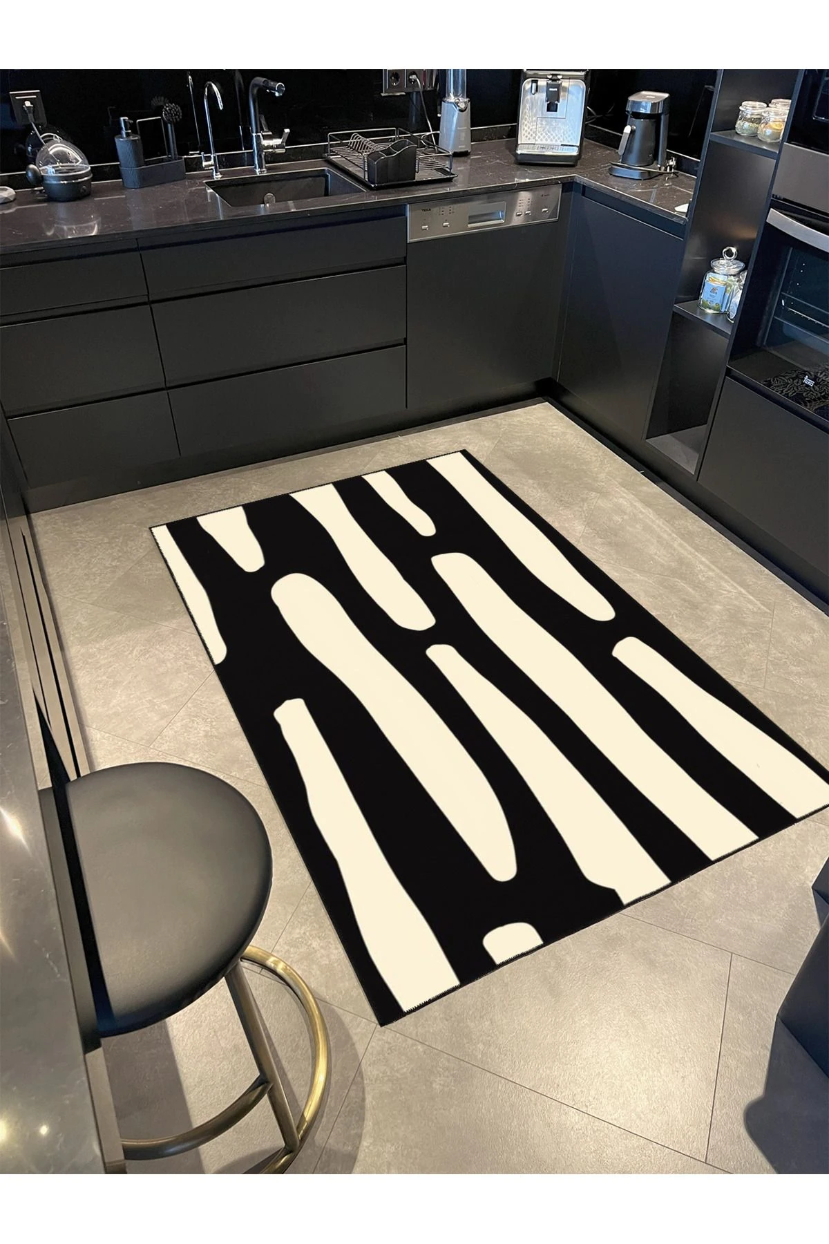 Siyah Krem Modern Desenli Dokuma Taban ve Yıkanabilir Halı miravip9502
