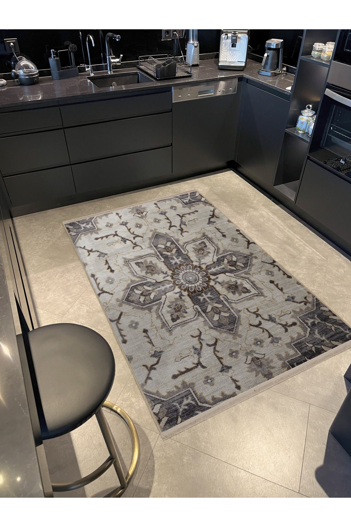 Gri Temalı Motifli Etnik Çiçek Desenli Saçaklı Vintage Dekoratif Halı 3082