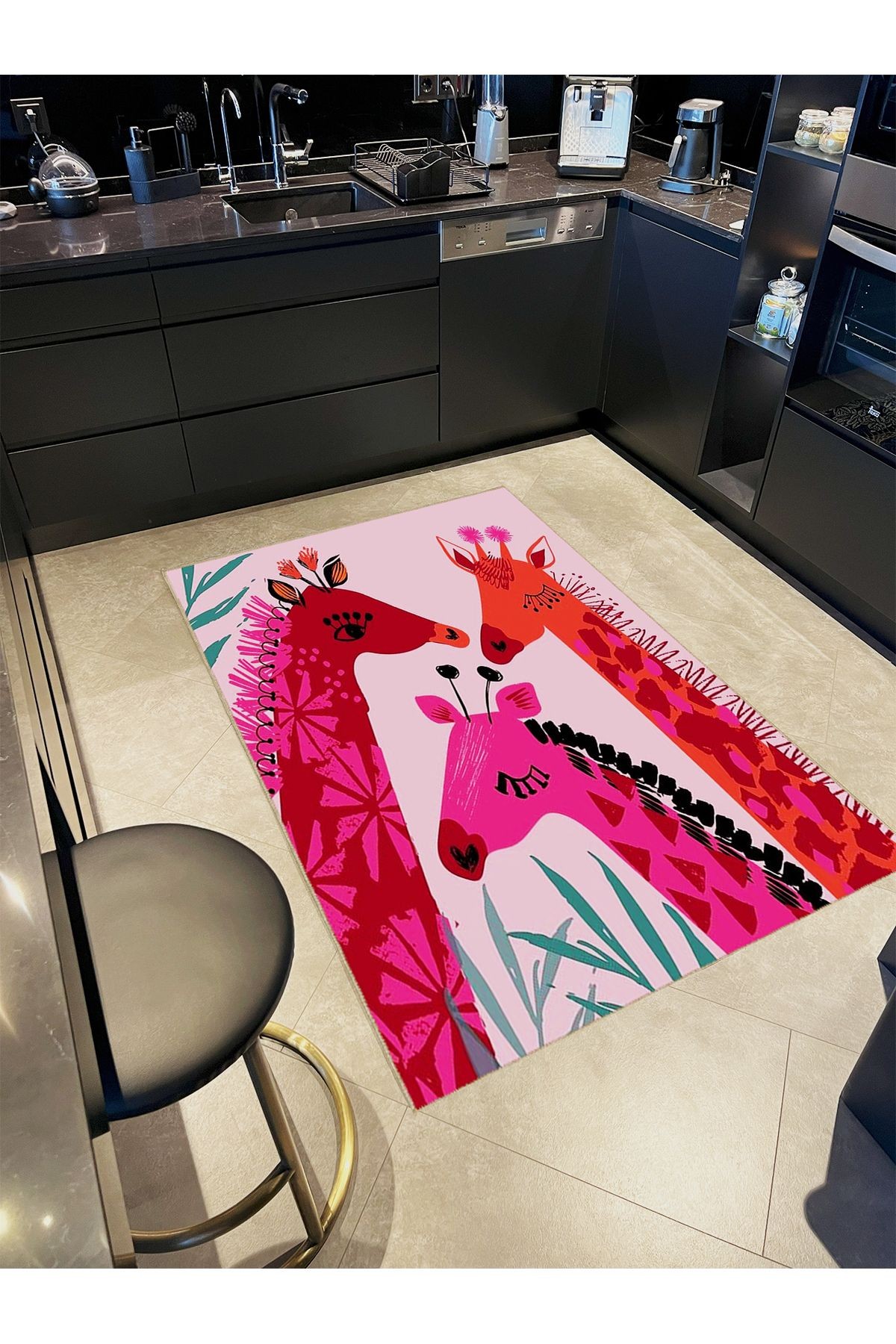 Kubilay Koleksiyonu Pembe Tonlar Zürafa Karikatürleri Desenli Dokuma Taban Modern Dekoratif Halı 42