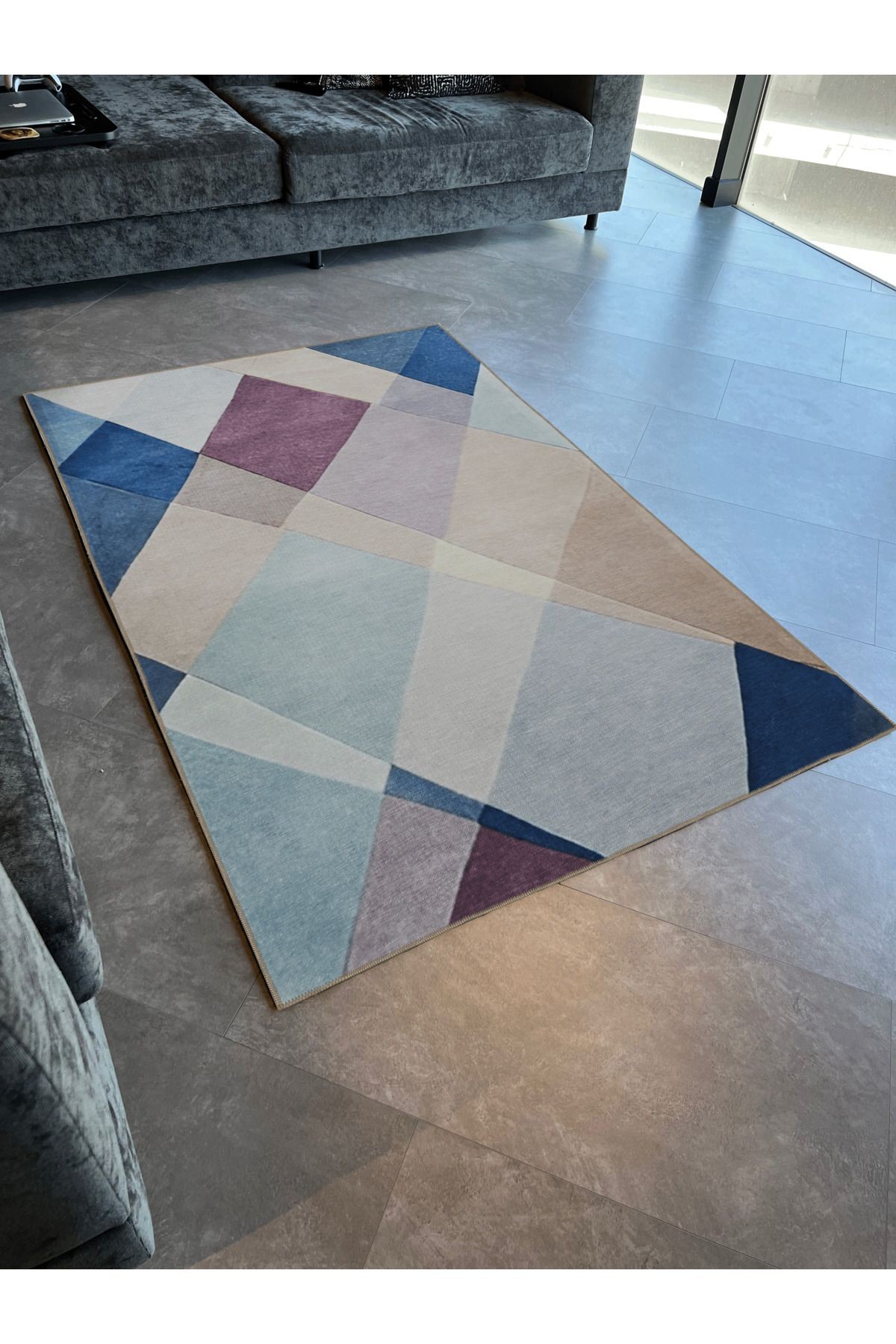 Açık Ton Mavi Bej Temalı Karma Geometrik Şekil Desenli Modern Dekoratif Halı 2001