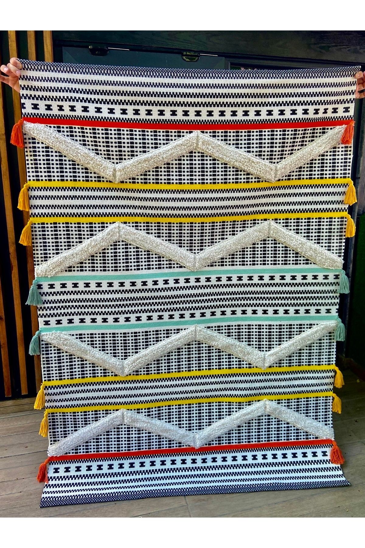 Rustik 4043 Kenarları Renkli Saçaklı Otantik Ve Etnik Desen Kilim