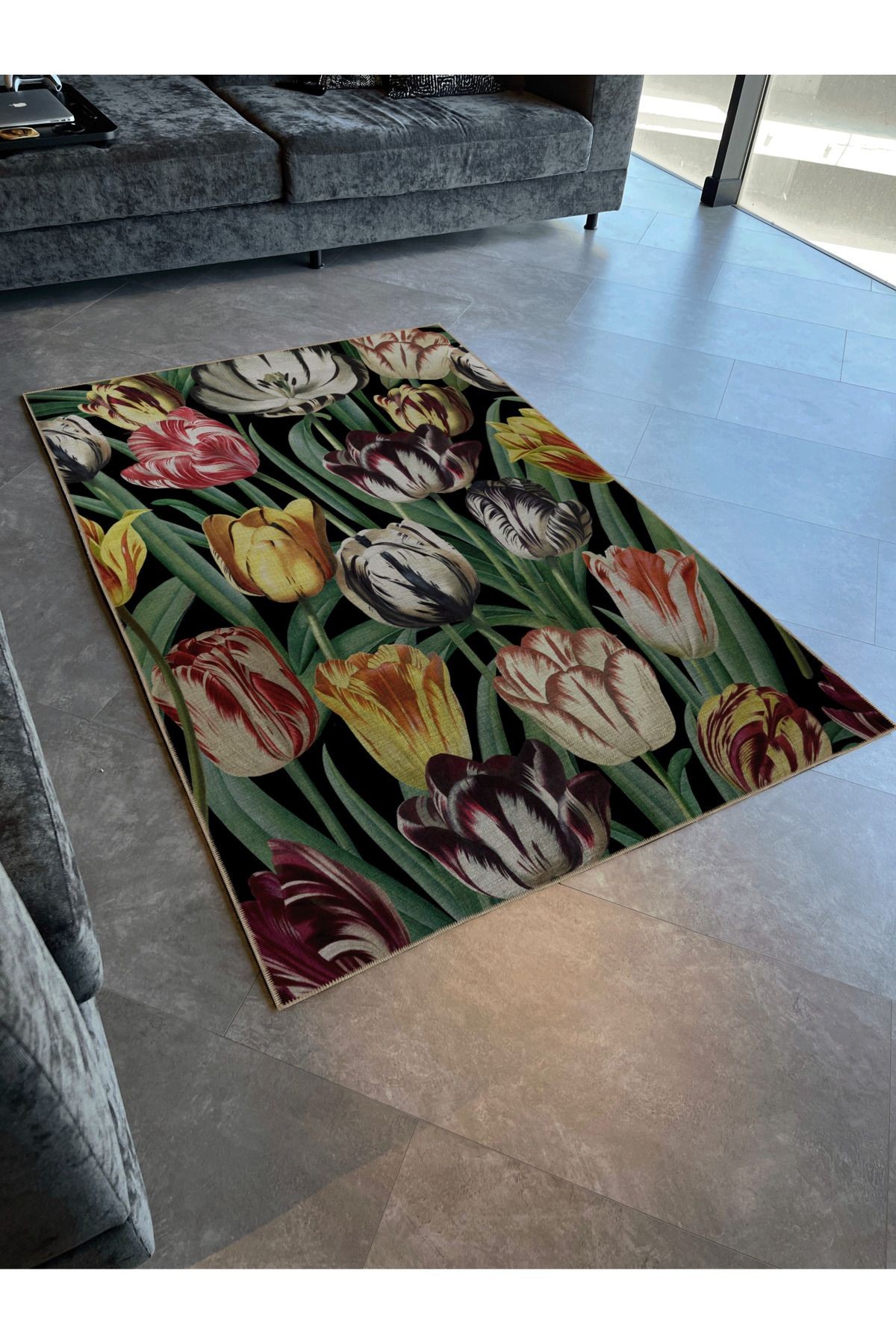 Siyah Yeşil Temalı Çok Renkli Çiçek Lale Desenli Kreatif Modern Dekoratif Halı 2721
