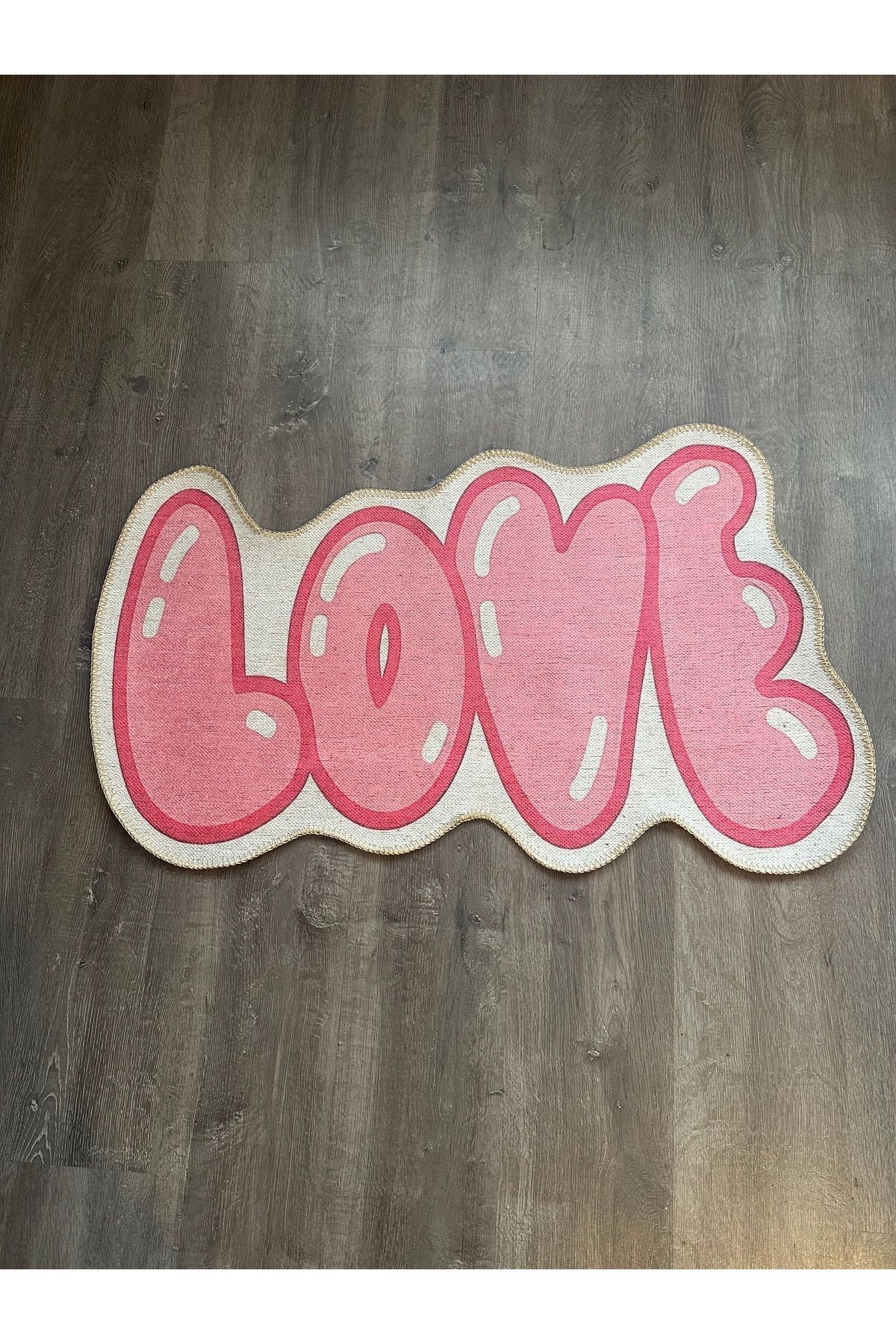 Buse Koleksiyonu Pembe Asimetrik Love Yazı Detay Punch Görünümlü Dokuma Taban Dekoratif Halı Buse52