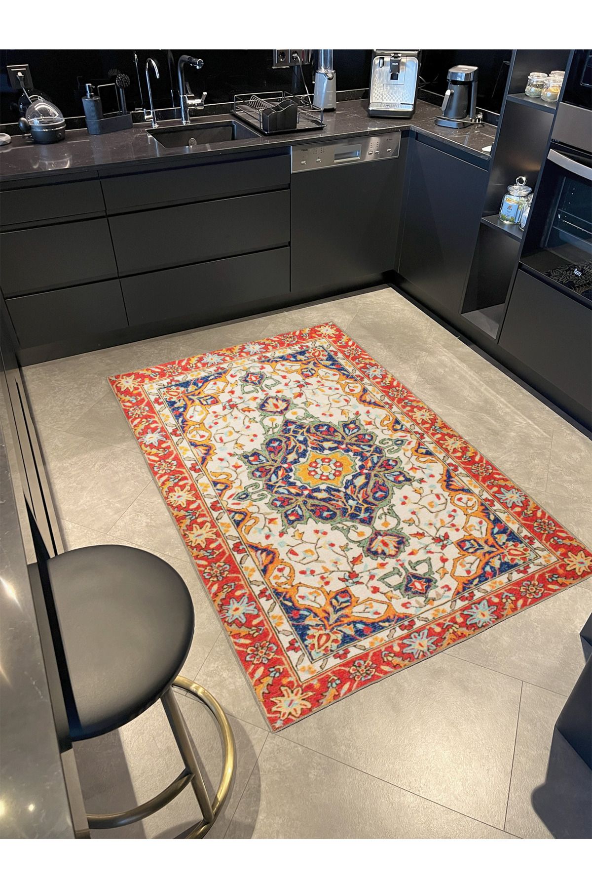 Kırmızı Tonlarda Geleneksel Dekoratif ve Dokuma Taban Halı 4238