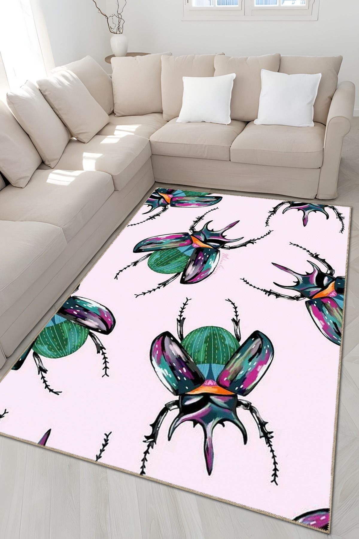 Açık Pembe Temalı Böcek Figürü Desenli Modern Dekoratif Halı 4979