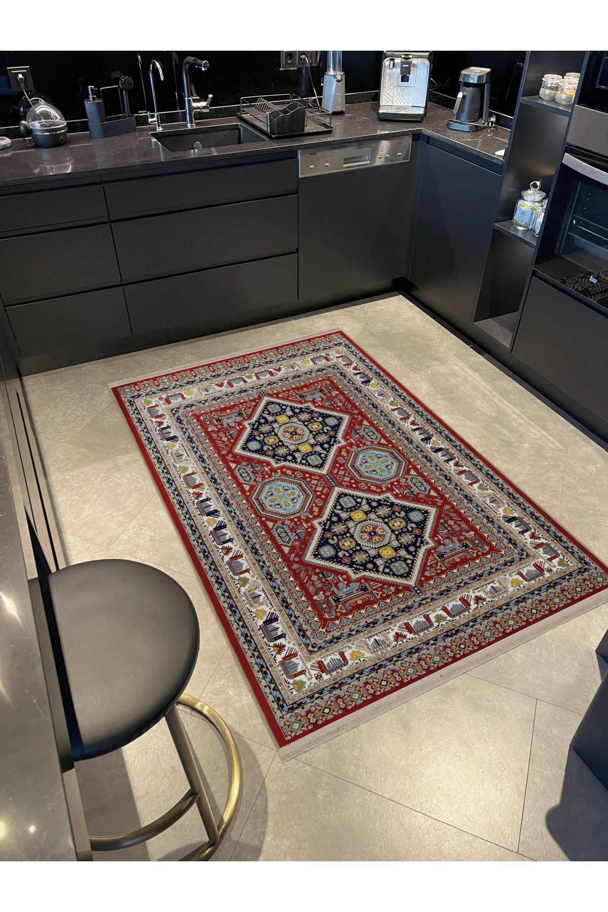 Bordo Temalı Çok Renkli Geleneksel Motif Etnik Desenli Vintage Dekoratif Halı 2438