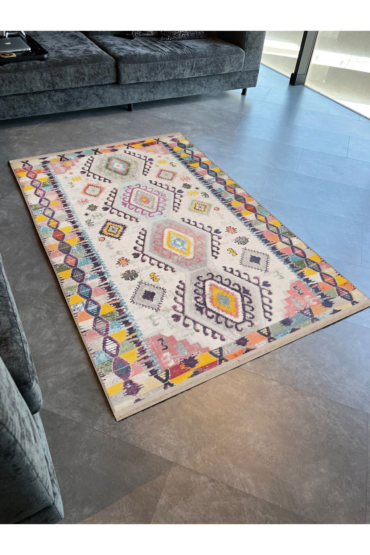 Açık Ton Çok Renkli Geometrik Şekil Desenli Motifli Kreatif Vintage Dekoratif Halı 1979