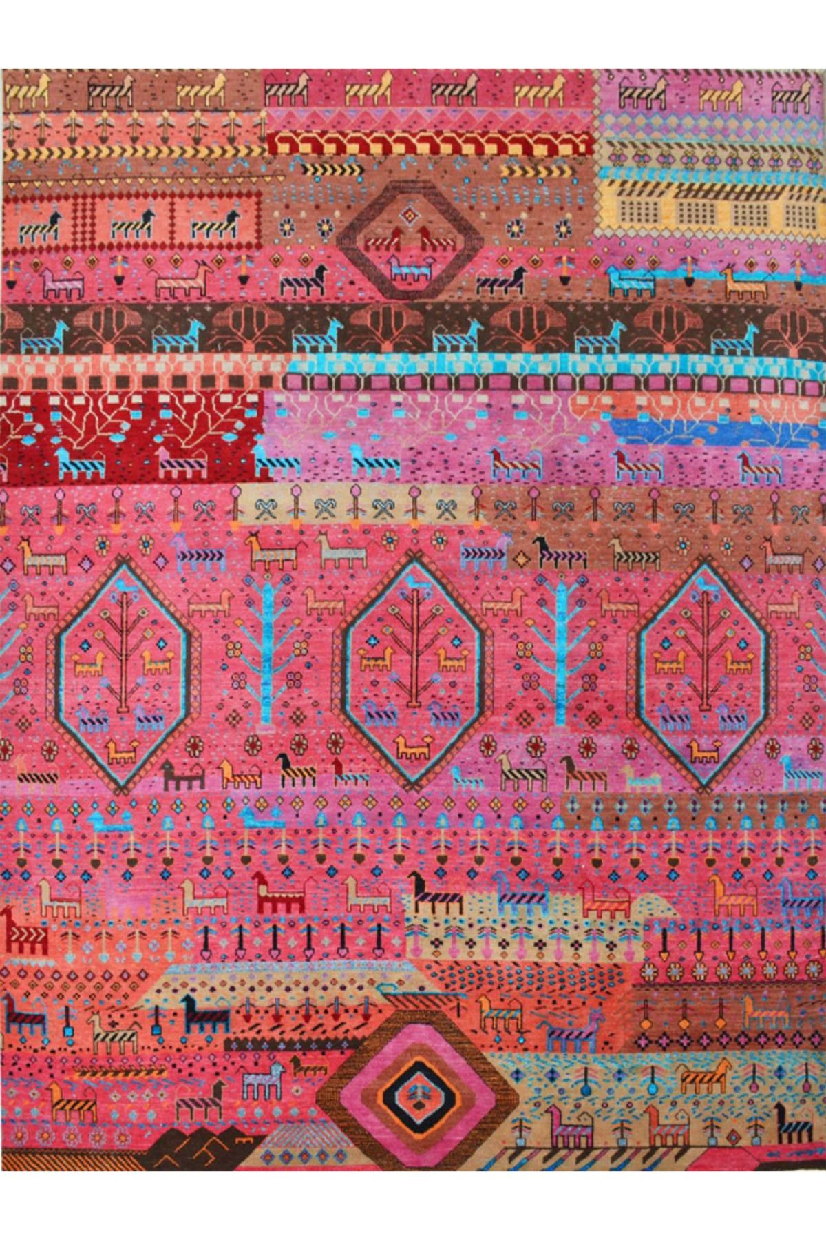 Barcelona Koleksiyonu Pembe Tonlarda Geyik ve Çiçek Motifleri Desenli Vintage Dekoratif Halı 02