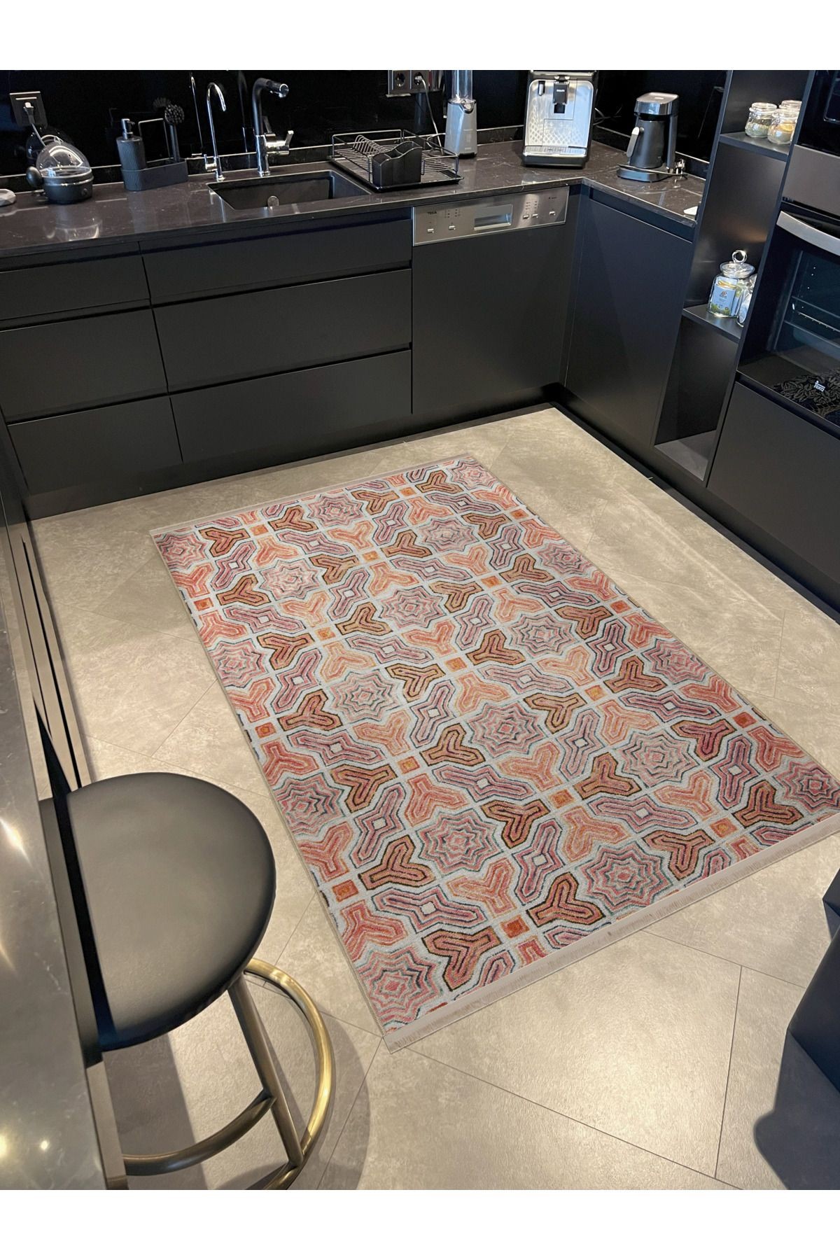 Pembe Turuncu Temalı Çiçek ve Geometrik Desenli Kreatif Vintage Dekoratif Halı 2833