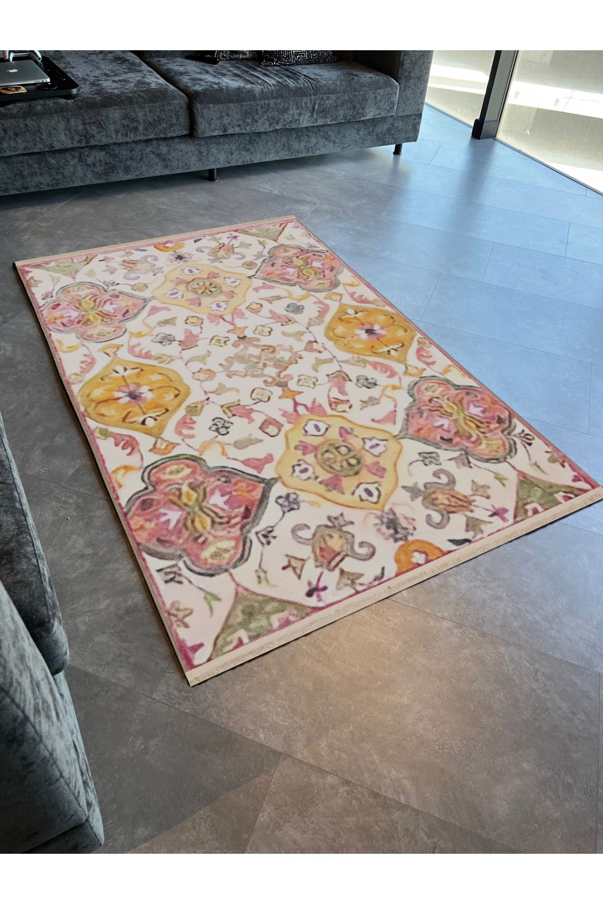 Pembe Bej Temalı Geleneksel Motif Desenli Vintage Dekoratif Halı 1937