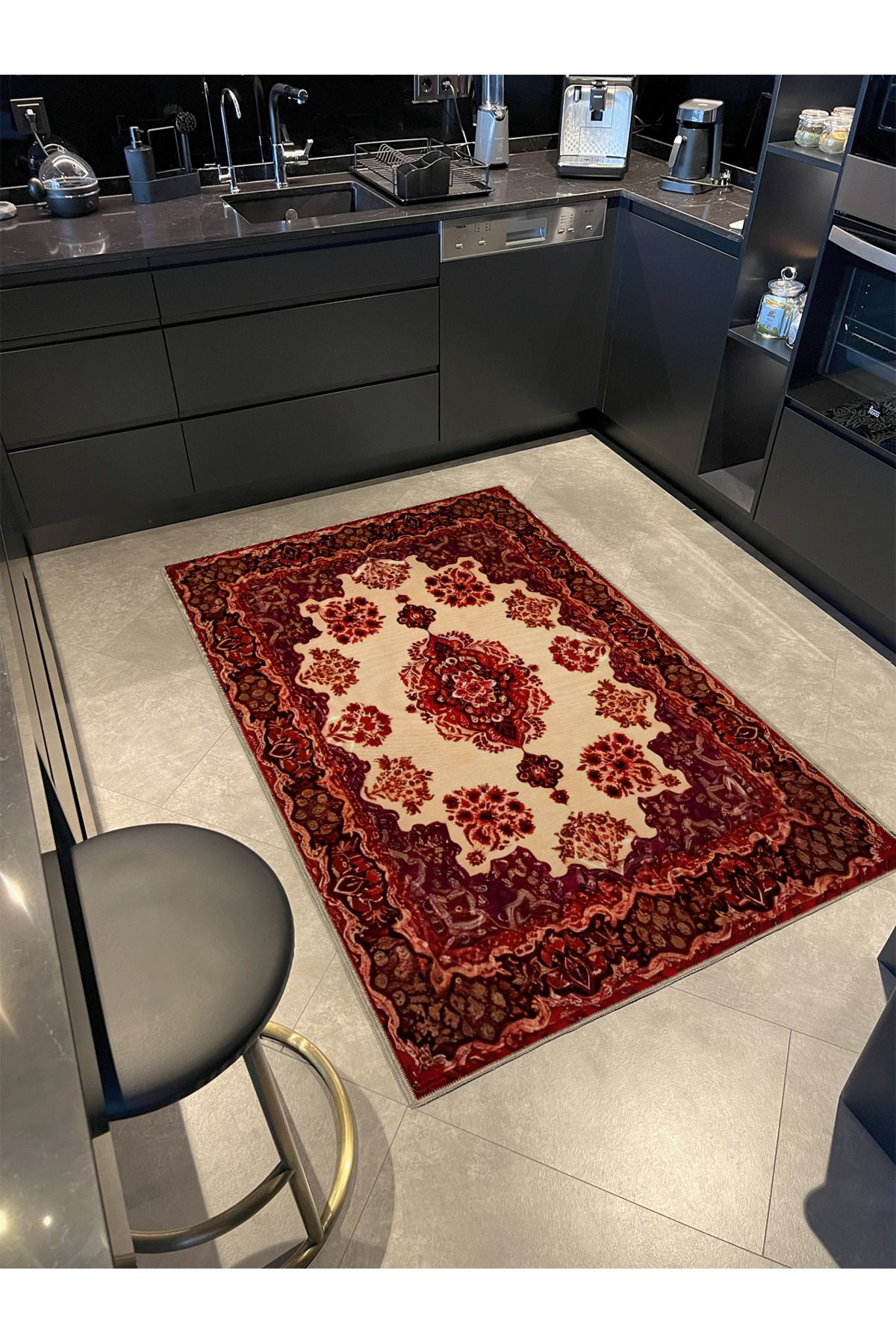 Bordo Temalı Geleneksel Motif Çiçek Desenli Vintage Dekoratif Halı 5126