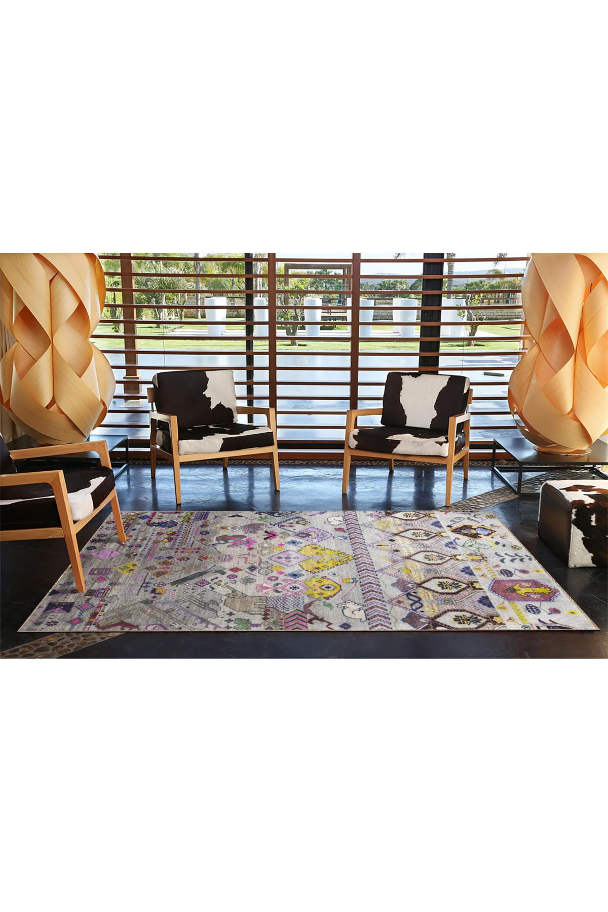 Gri Tonlarda Geleneksel Desenli Dokuma Taban Halı 4050