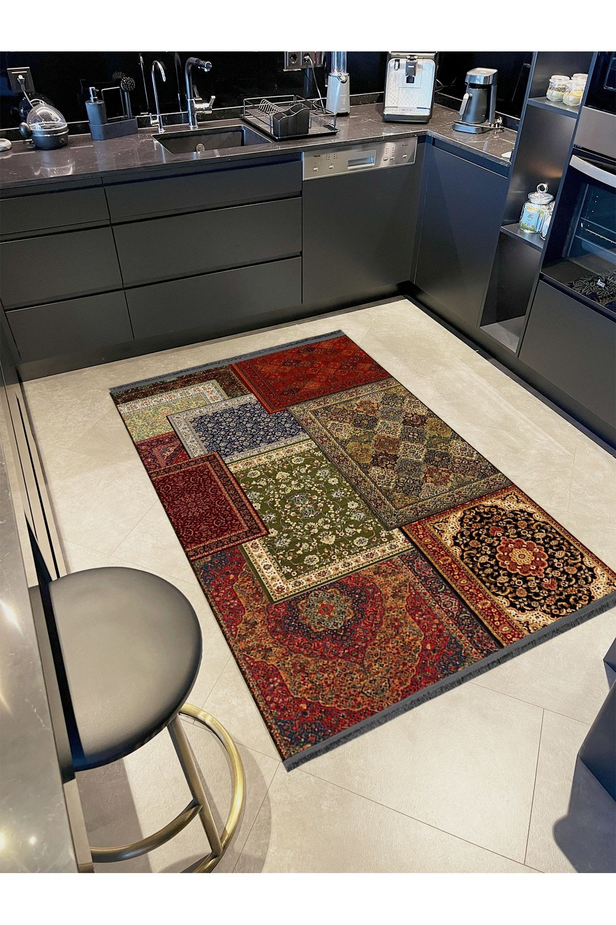 Kuvars Koleksiyonu Koyu Tonlu Çok Renkli Vintage Desenli Dokuma Taban Etnik Dekoratif Halı kuvars18