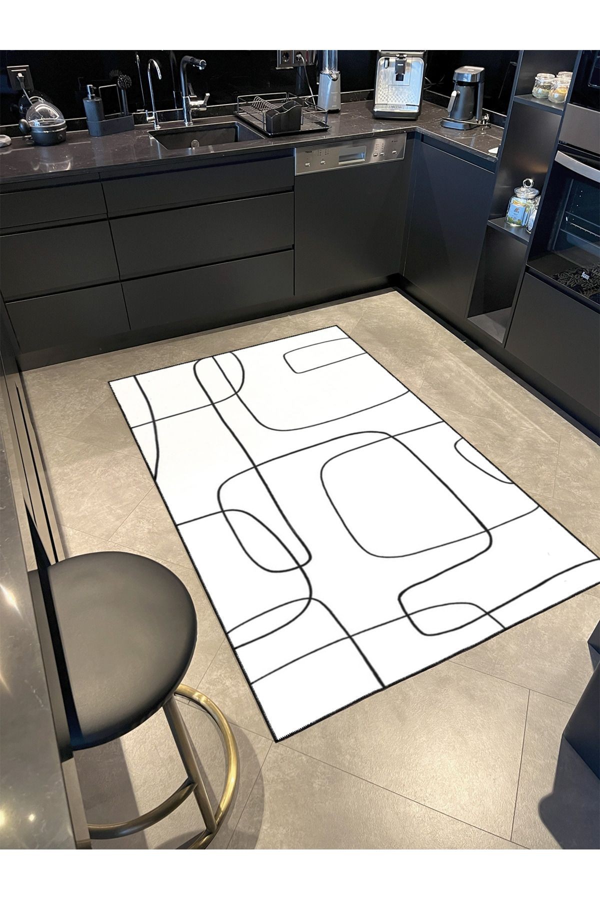 Karakalem Çizgi Çizimi Desenli Dekoratif ve Yıkanabilir Halı miravip9286
