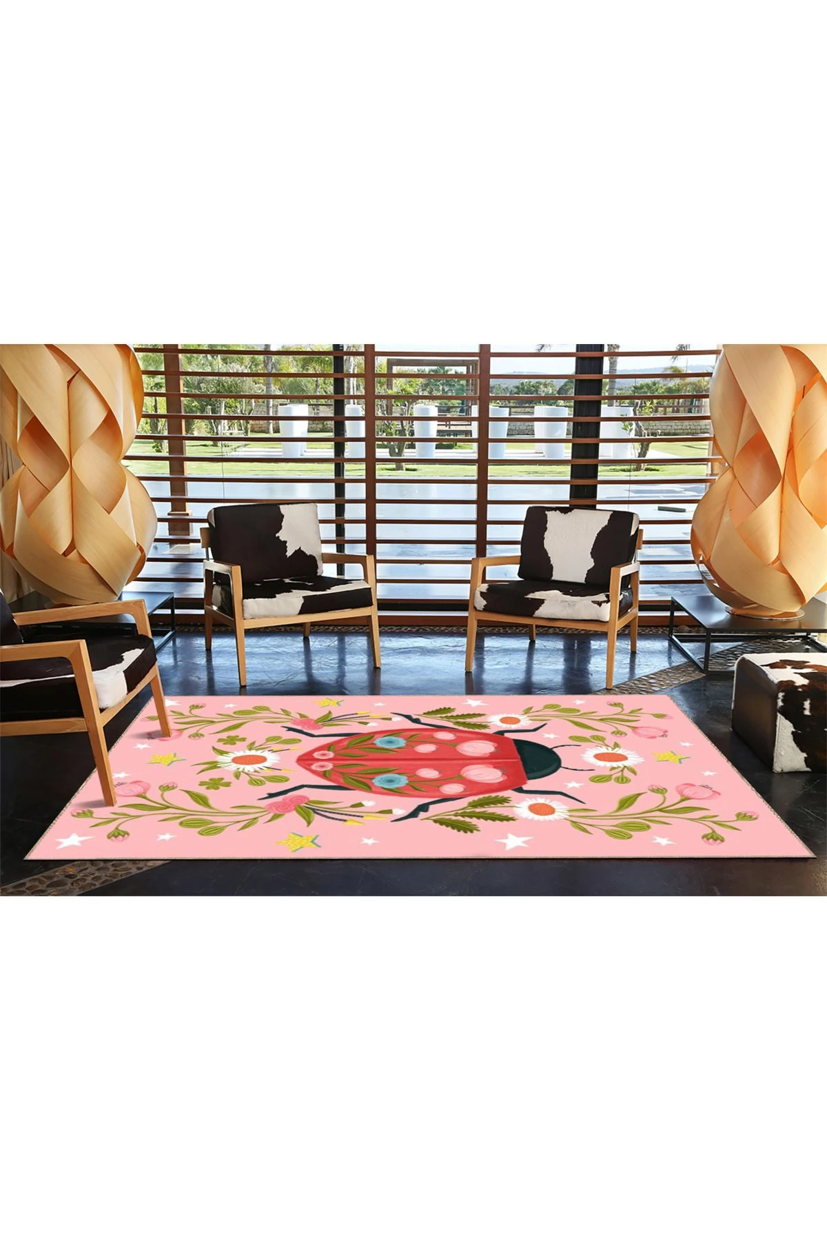 Pembe Renk Temalı Kırmızı Uğur Böceği Desenli Halı 3728