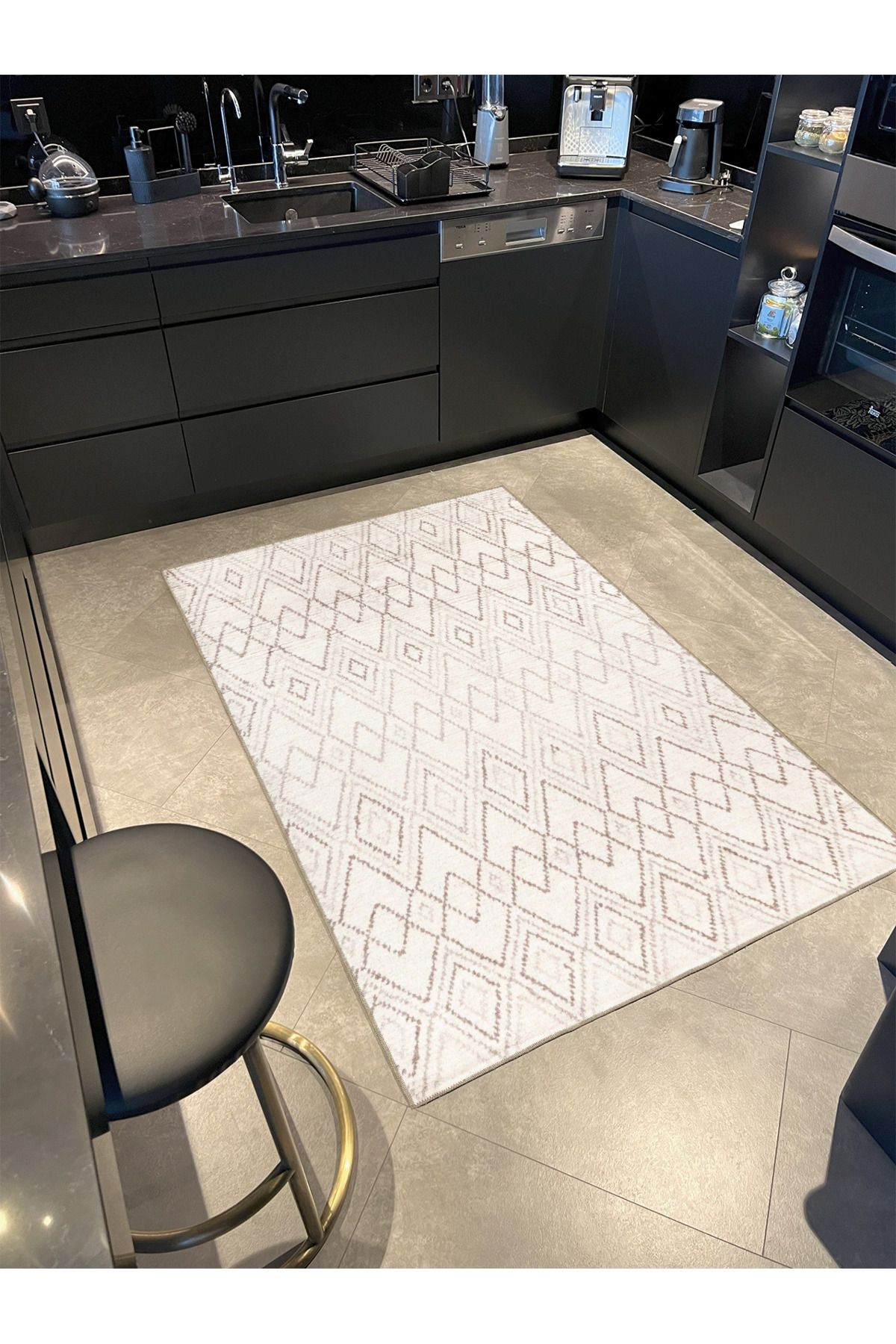 Açık Renkli Çapraz Baklavalı Desenli Dekoratif Halı miravip573