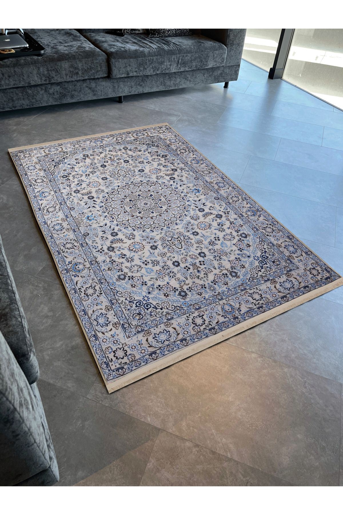 Açık Ton Gri Bej Temalı Geleneksel Motif Etnik Desenli Vintage Dekoratif Halı 2579