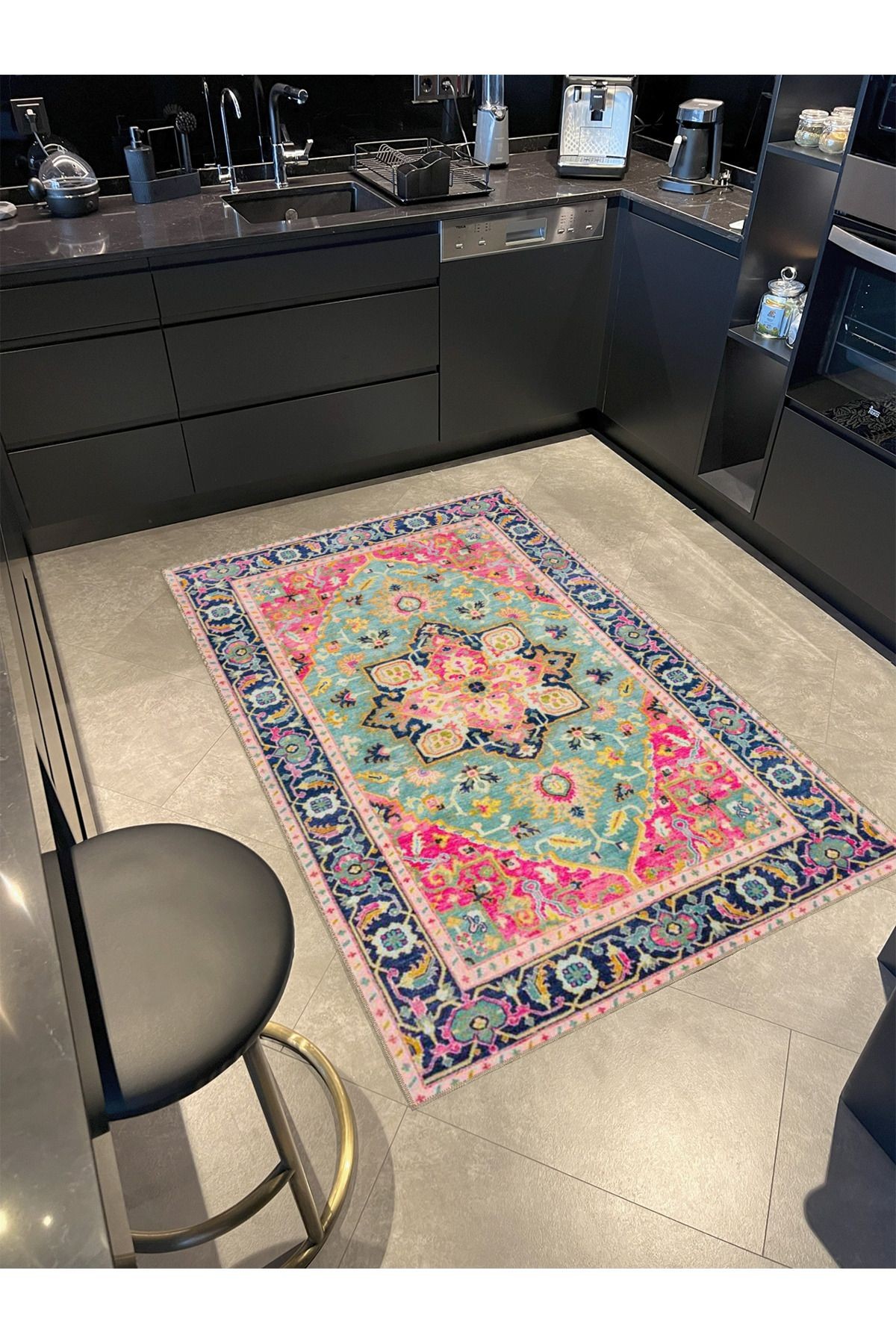 Açık Mavi ve Pembe Temalı Geleneksel Motif Desenli Vintage Dekoratif Halı 4669