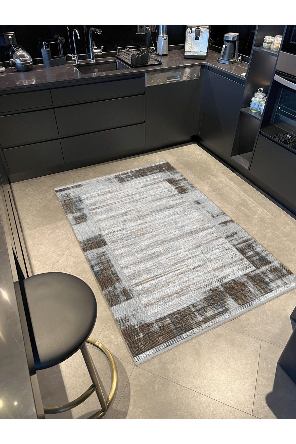 Bej Kahve Temalı Çizgili Soyut Desenli Modern Dekoratif Halı 4880