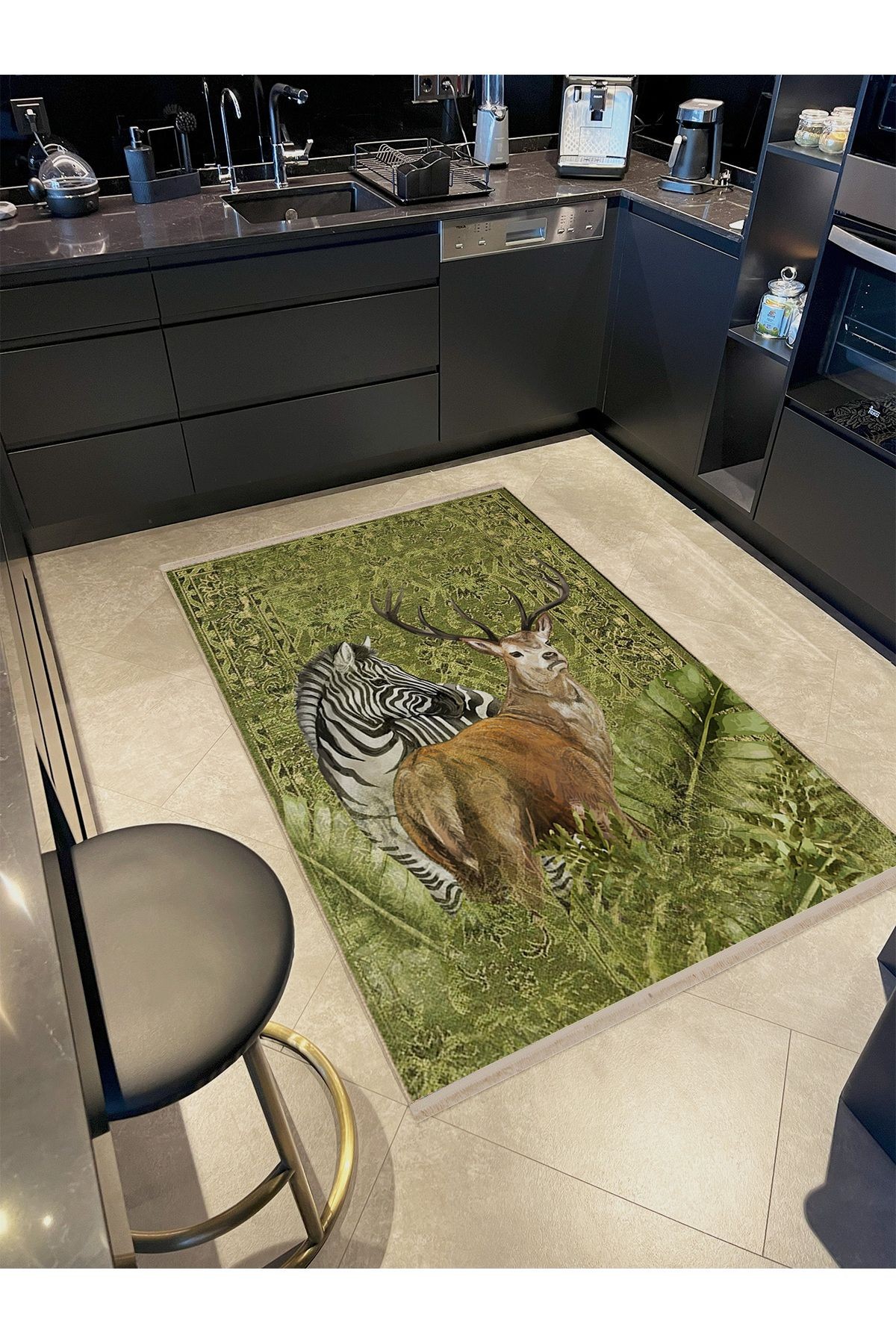 Kübra Koleksiyonu Yeşil Antik Temalı Zebra ve Geyik Detaylı Dokuma Taban Dekoratif Halı kübra01