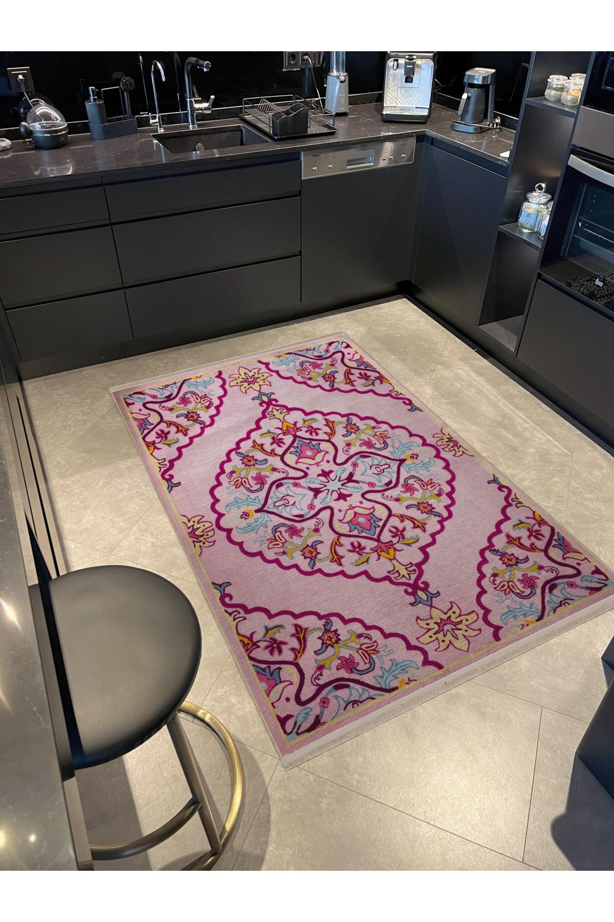 Pudra Pembe Temalı Geleneksel Motif Desenli Kreatif Vintage Dekoratif Halı 2810