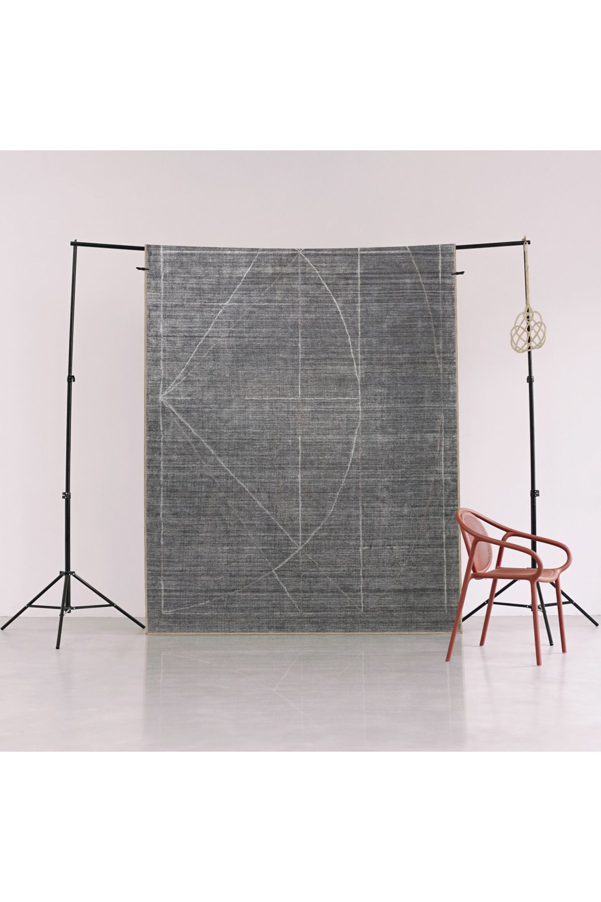 Gri Temalı Soyut Tasarım Çizgi Geometrik Desenli Modern Dekoratif Halı 2821