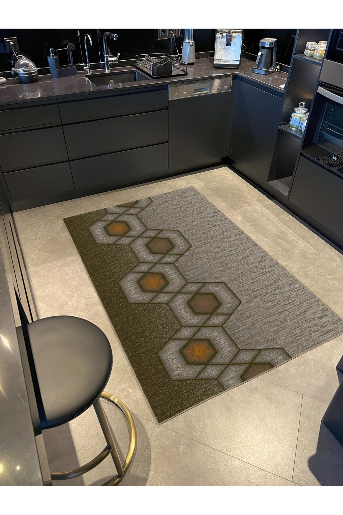 Kapalı Kahverengi Altıgenli Desenli Dokuma Taban Halı ve Yıkanabilir Halı miravip10152