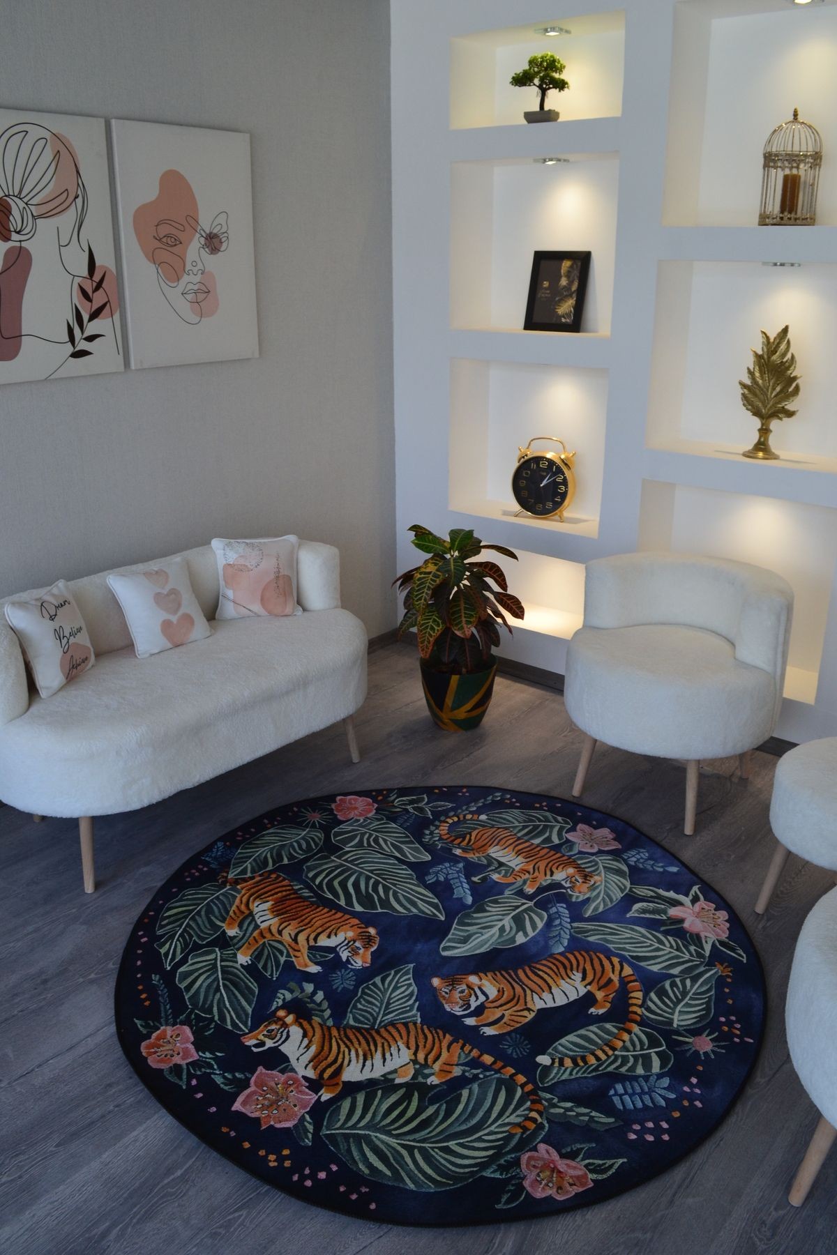 Paris Koleksiyonu Yuvarlak Yaprak Detaylı Kaplanlar Dokuma Taban Modern Dekoratif Halı paris02