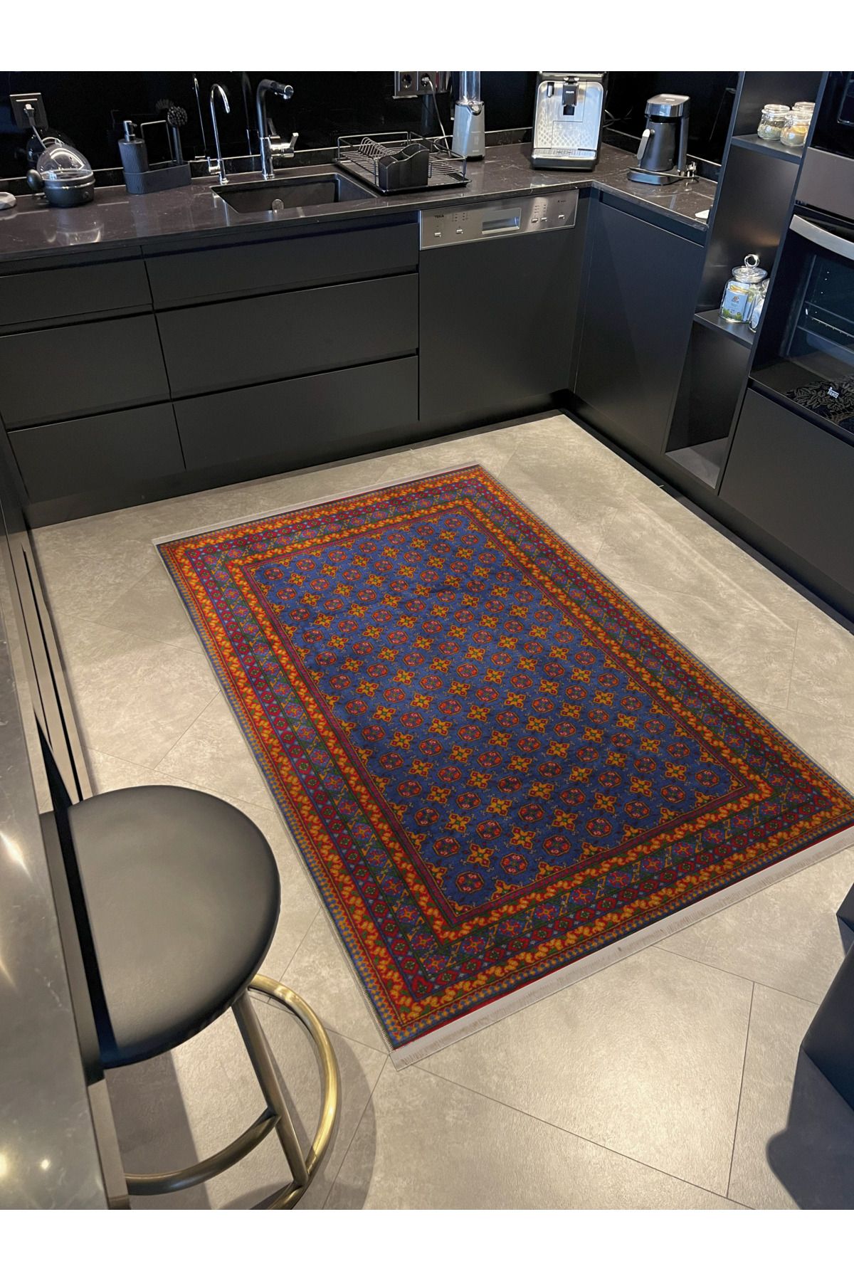 Lacivert Temalı Çok Renkli Geleneksel Motif Desenli Vintage Dekoratif Halı 2744