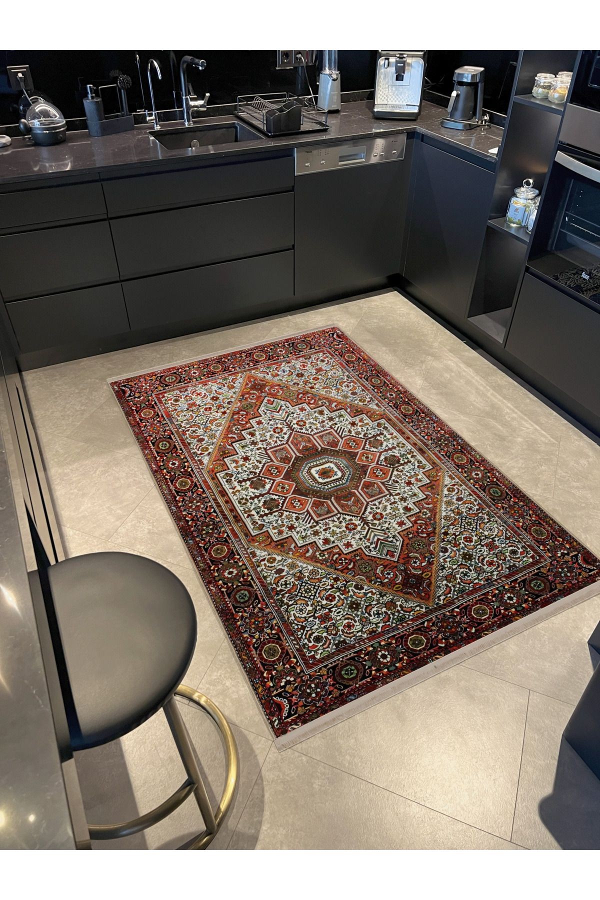 Kahve Bej Temalı Çok Renkli Geleneksel Motif Etnik Desenli Vintage Dekoratif Halı 2561