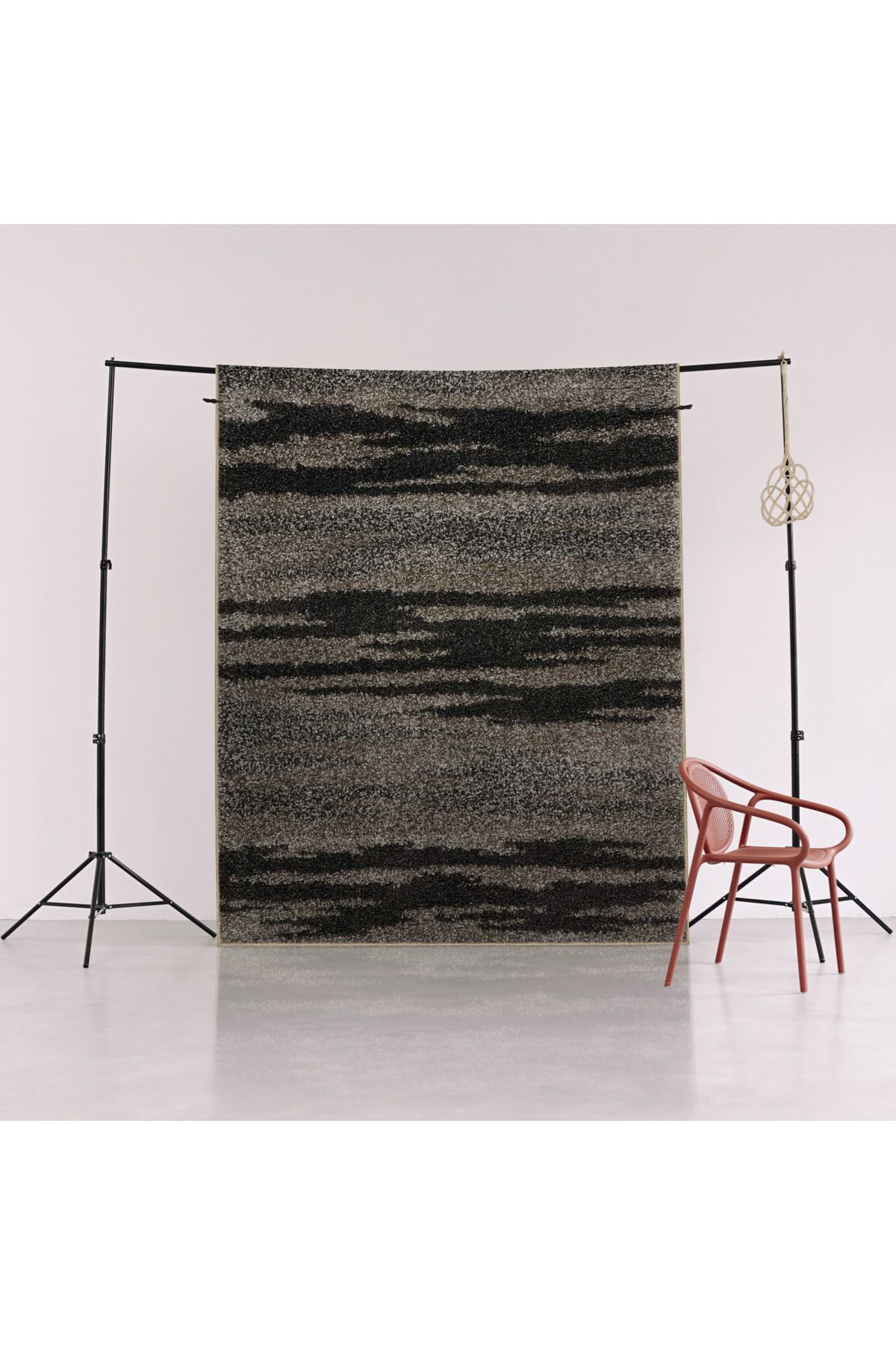 Siyah Gri Temalı Abstract Soyut Desenli Modern Dekoratif Halı 3042