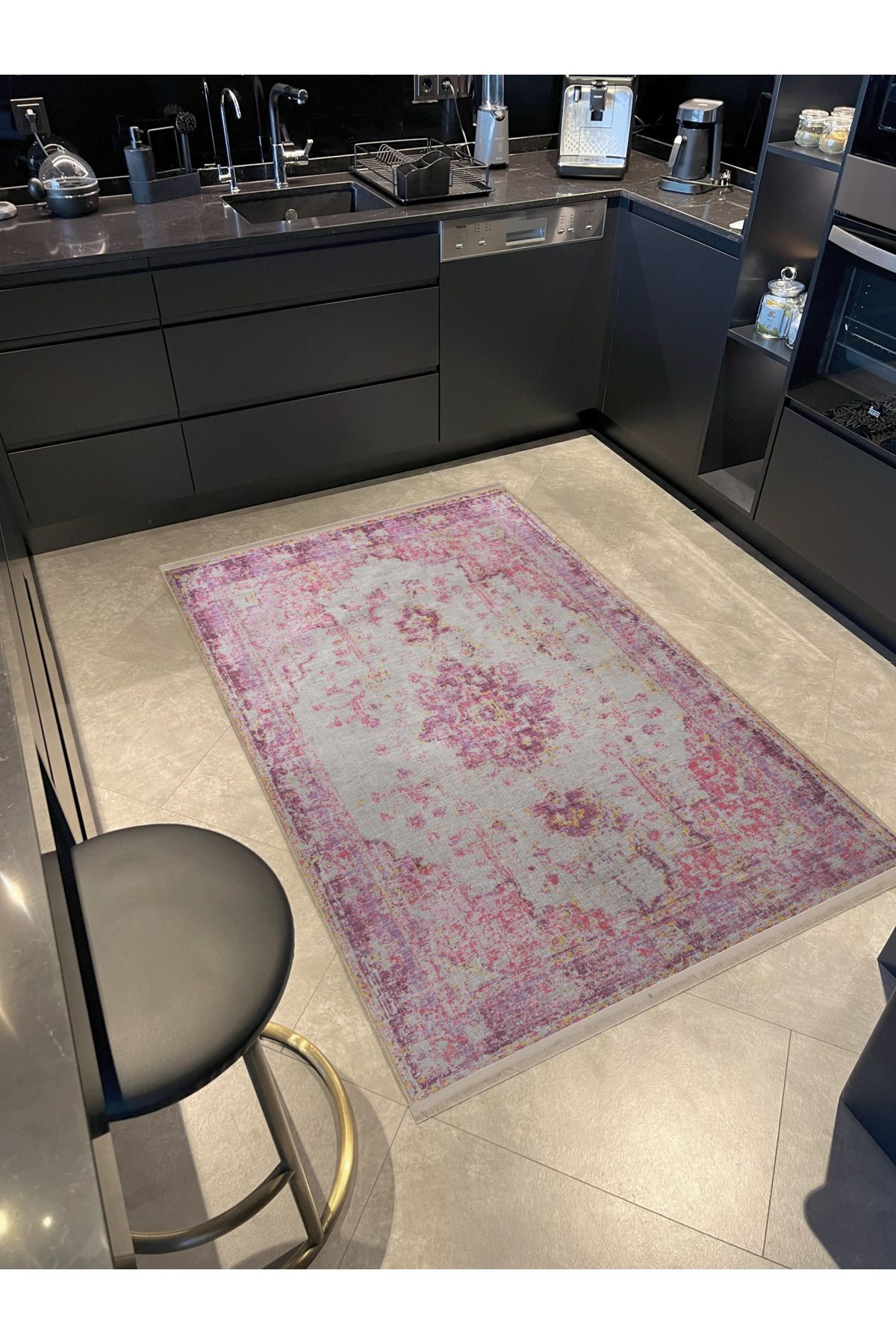 Pembe Temalı Geleneksel Motif Desenli Kreatif Vintage Dekoratif Halı 2773