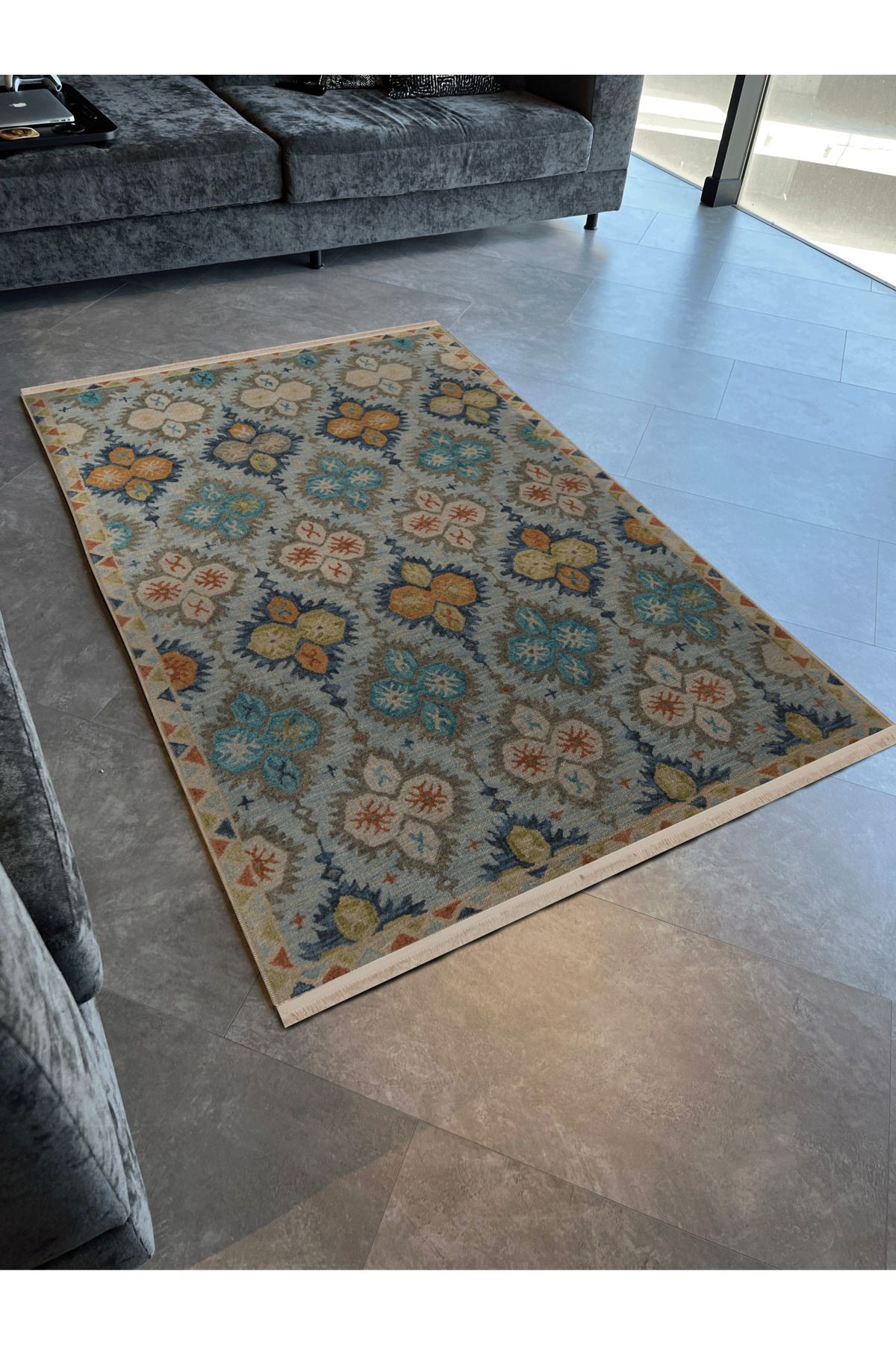 Açık Mavi Temalı Çok Renkli Geleneksel Motif Desenli Kreatif Vintage Dekoratif Halı 2905