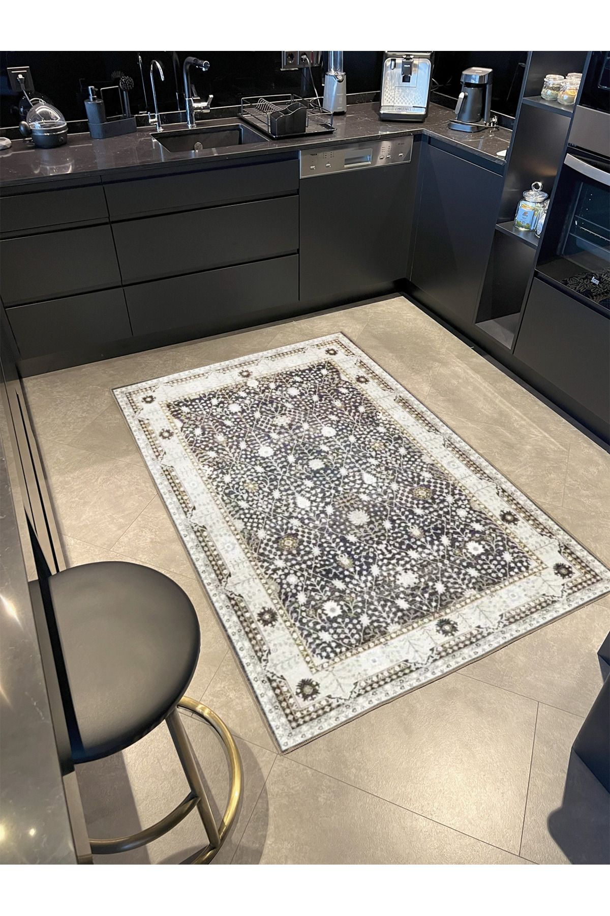 Siyah Bej Temalı Motifli Etnik Çiçek Desenli Vintage Dekoratif Halı 3497