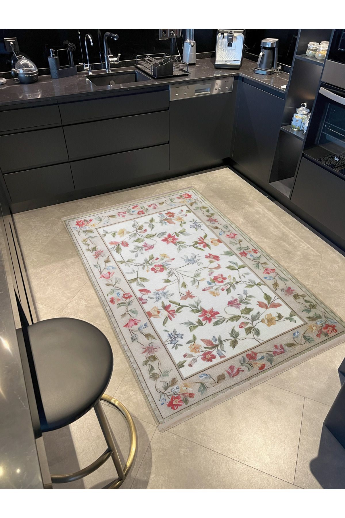 Pudra Bej Temalı Çok Renkli Çiçek Desenli Kreatif Vintage Dekoratif Halı 2562
