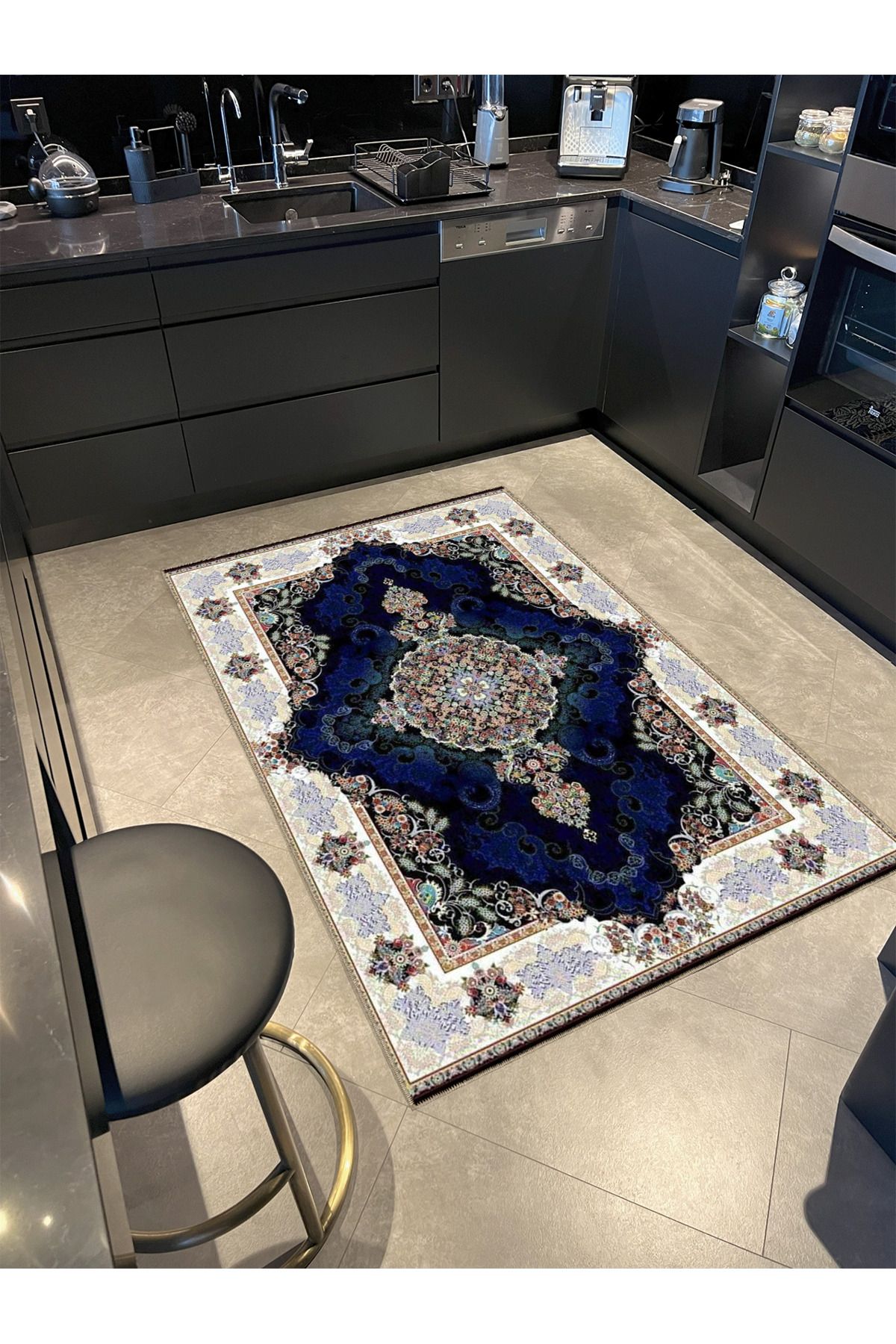 Lacivert Temalı Çok Renkli Geleneksel Motif Çiçek Desenli Vintage Dekoratif Halı 4890