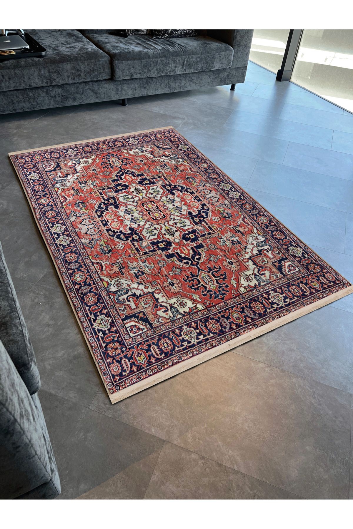 Kiremit Rengi Temalı Geleneksel Motif Çiçek Desenli Vintage Dekoratif Halı 2468