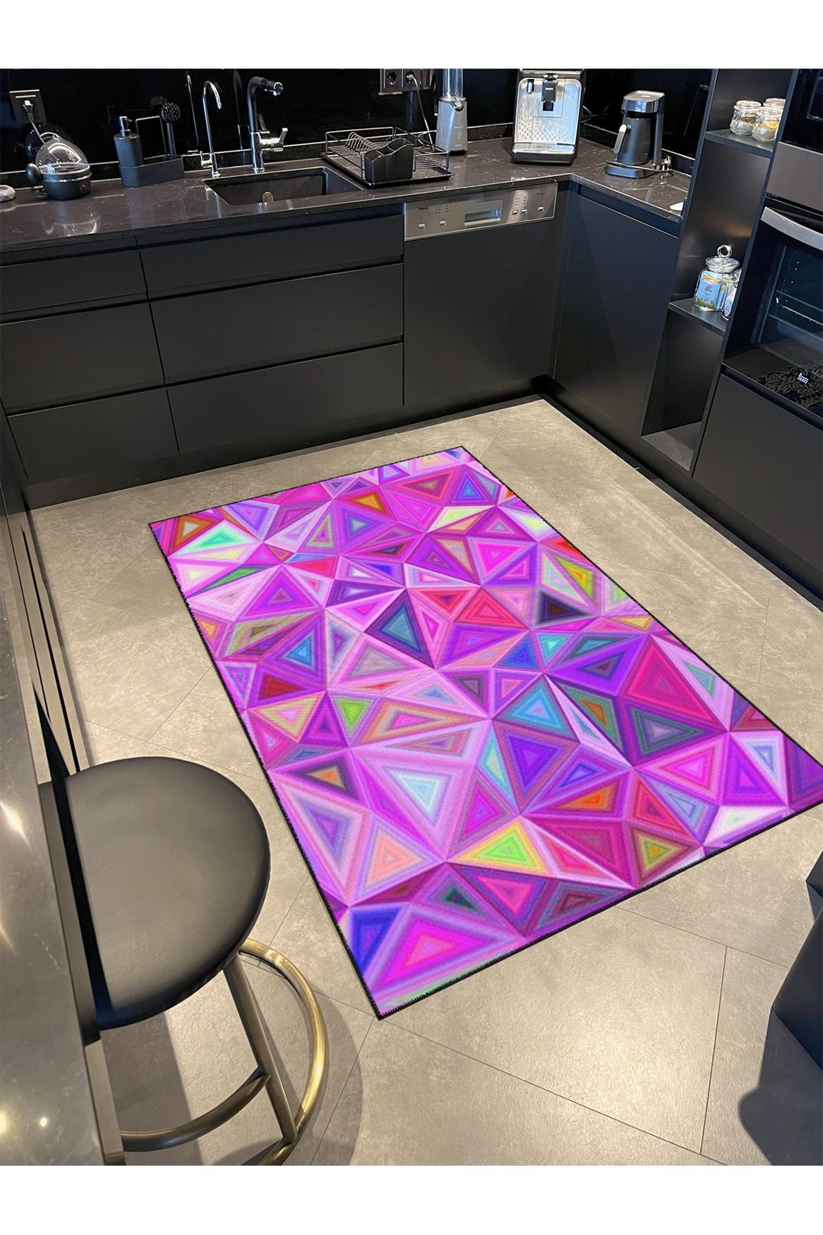 Mor Pembe Temalı Kristal Geometrik Desenli Modern Dekoratif Halı 3843