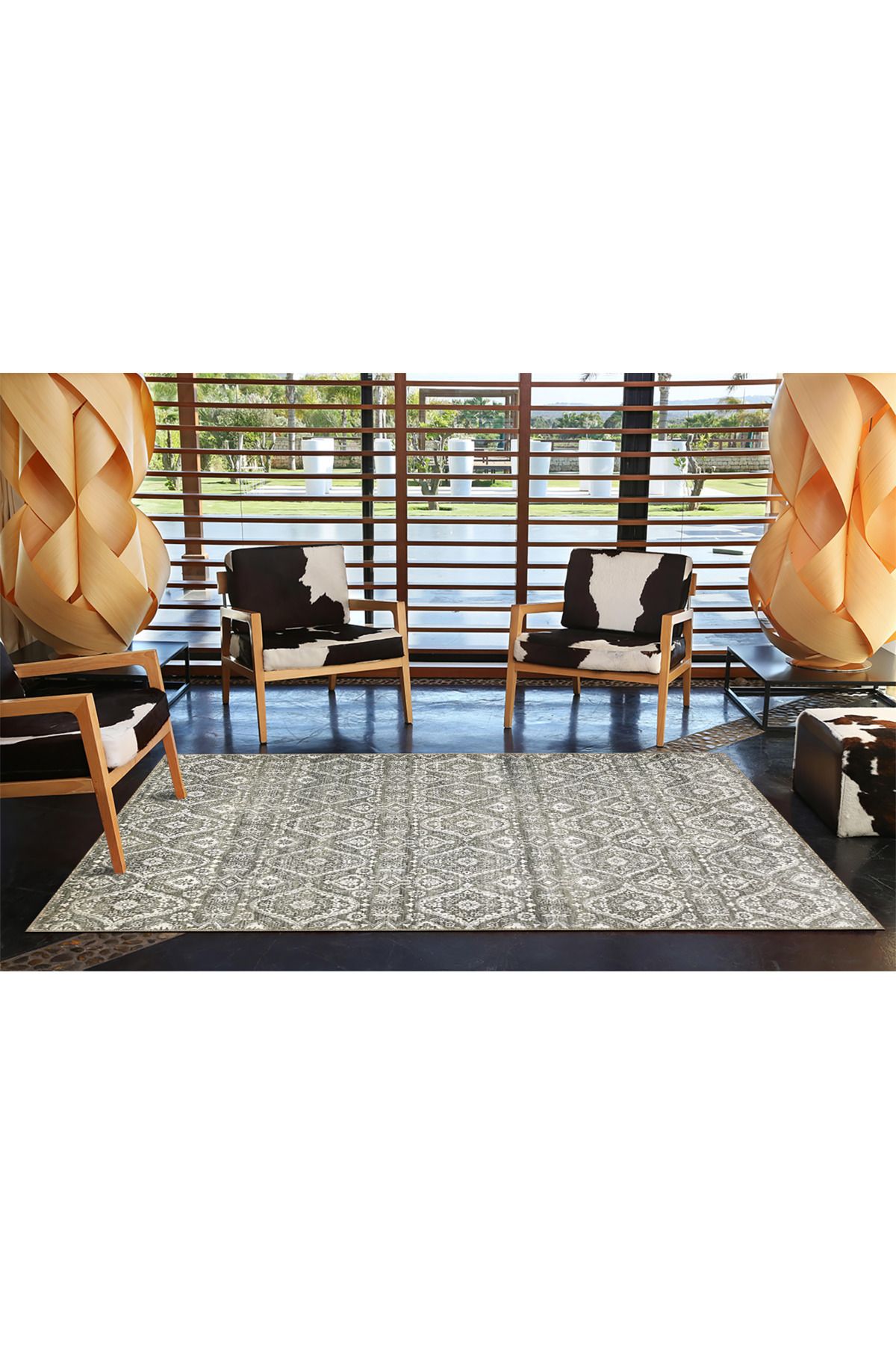 Gri Renkli Arkaplan ve Baklava Desenli Modern Dekoratif Halı 4399