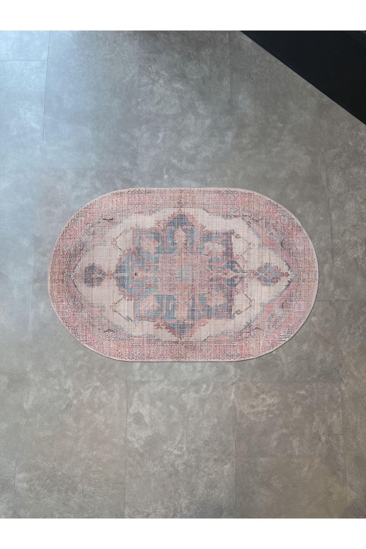 Pembe Temalı Çok Renkli Geleneksel Motif Desenli Vintage Dokuma Taban Yuvarlak Dekoratif Halı 2101