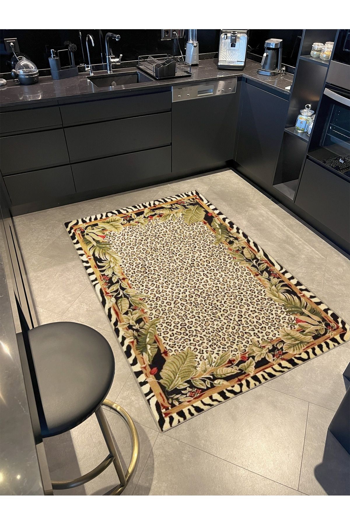 Bej Siyah Temalı Soyut Yaprak ve Çiçek Desenli Kreatif Modern Dekoratif Halı 3649