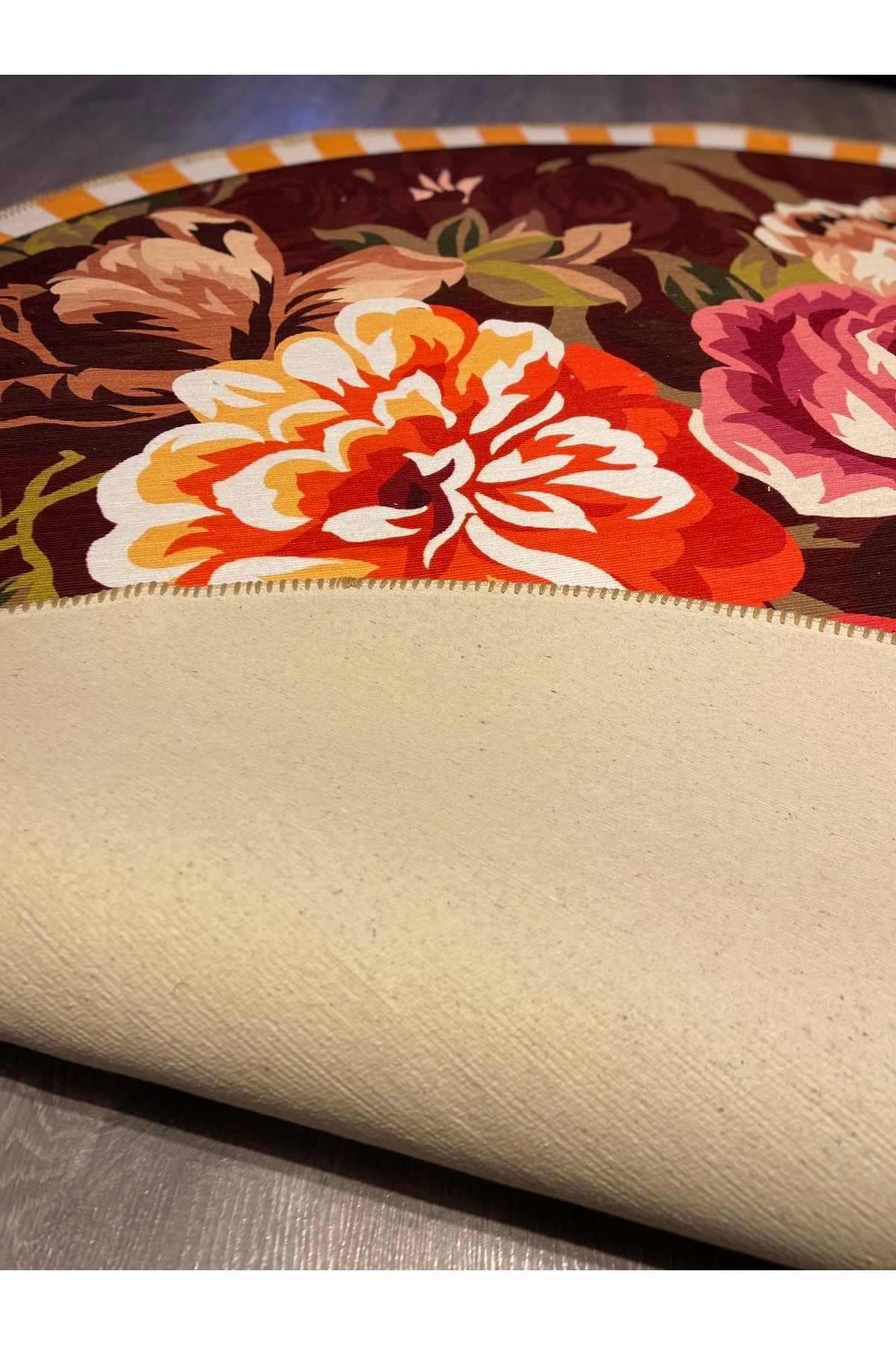 Mira 817 Çiçek Desen Çok Renkli Dekoratif Kaymaz Taban Çap Yıkanabilir Halı