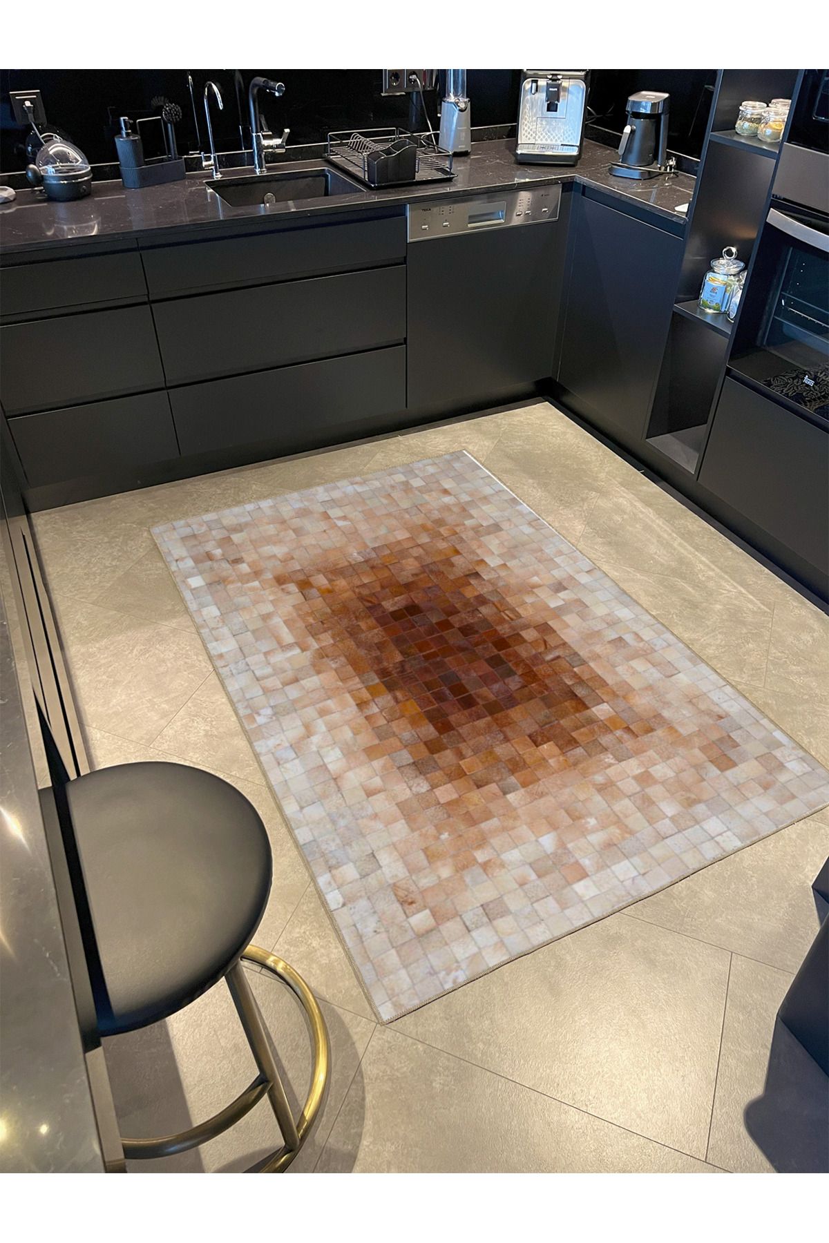 Kari Kahverengi Temalı Dokuma Taban Halı ve Yıkanabilir Halı miravip10303