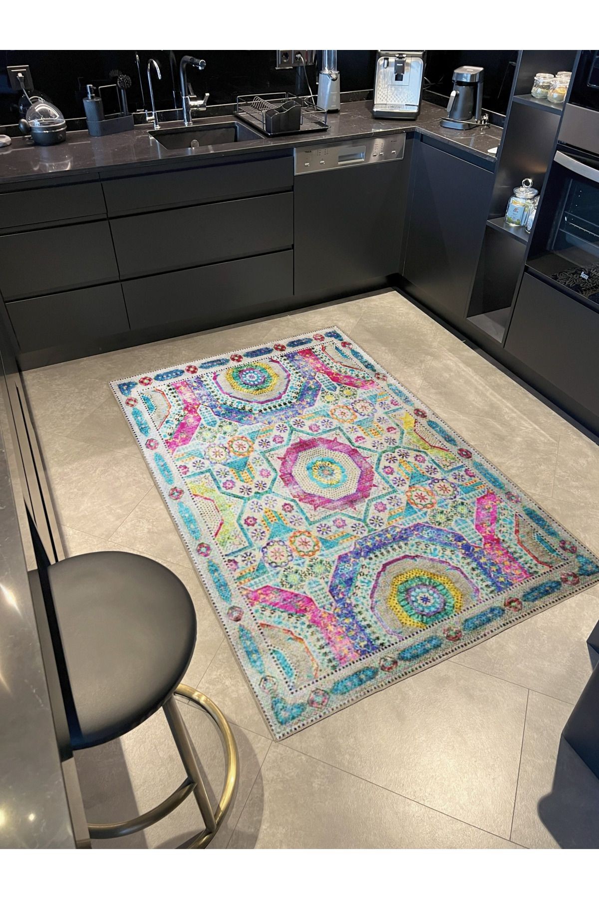 Çok Renkli Çiçek ve Geometrik Desenli Modern Dekoratif Halı 3292