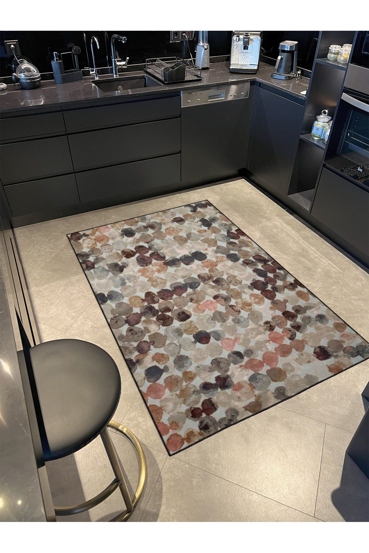 Gri Temalı ve Geometrik Desenli Dekoratif Halı miravip441